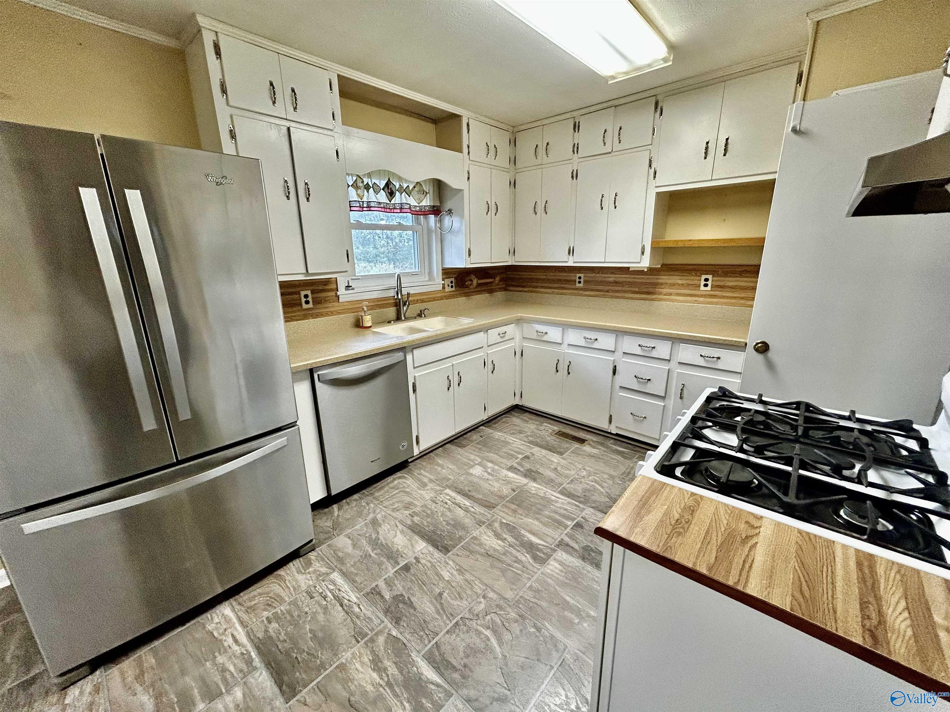 2444 Coats Bend Circle