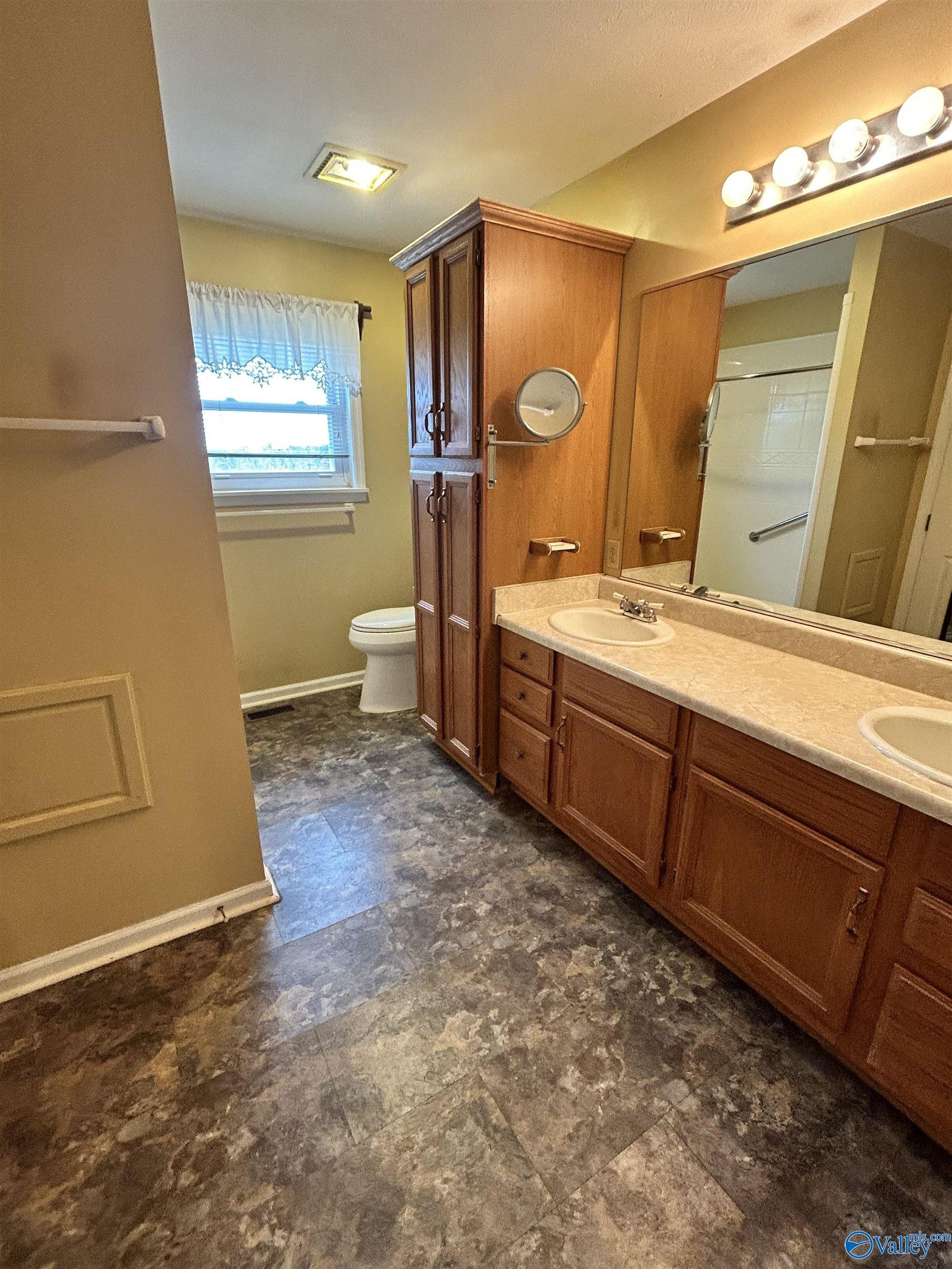 2444 Coats Bend Circle