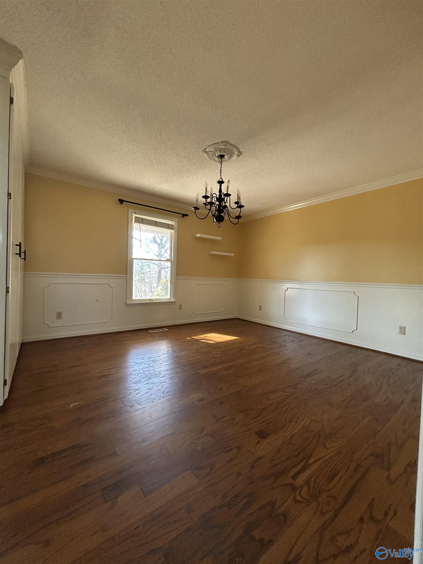 415 Stonehedge Circle