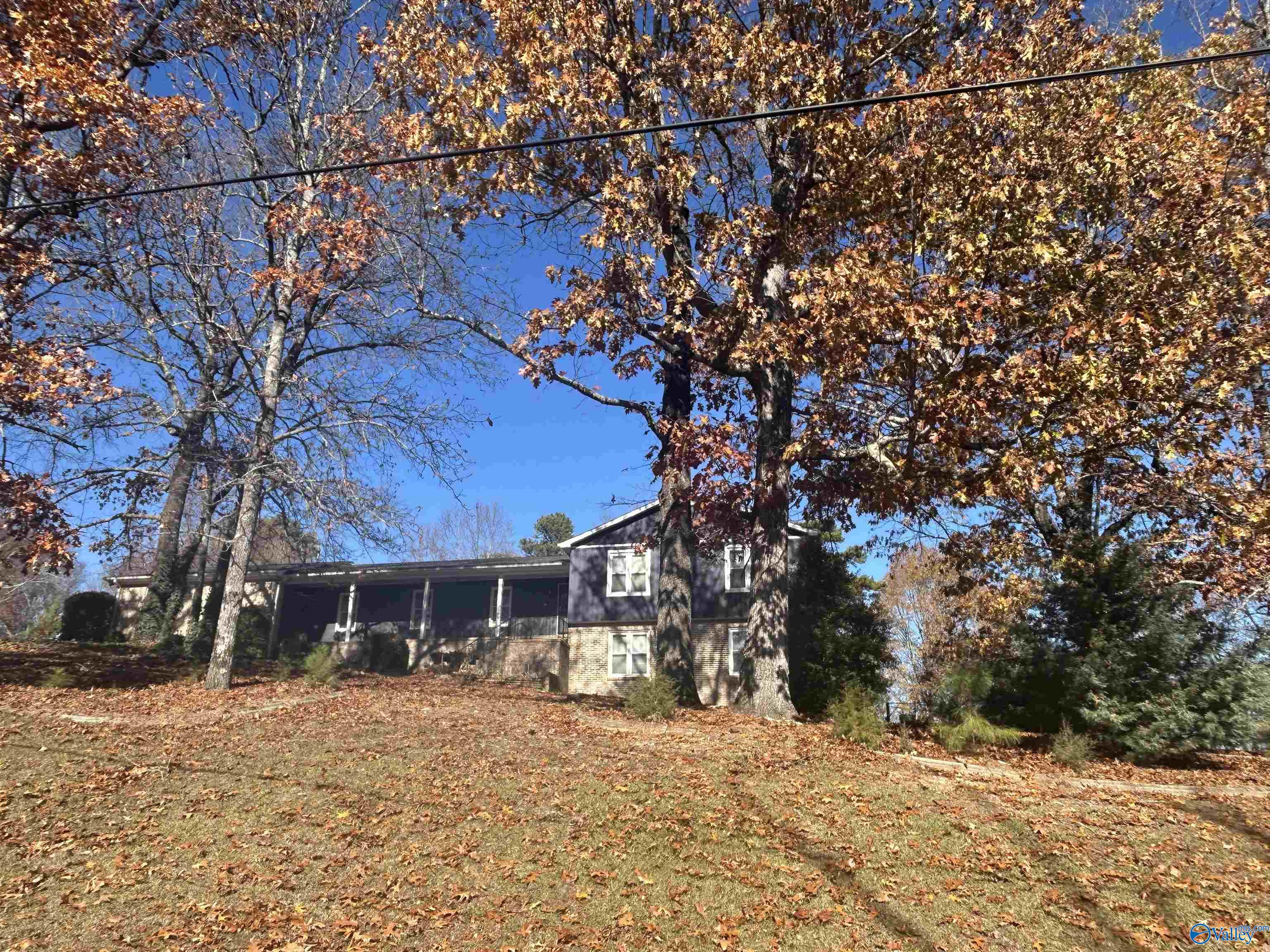 415 Stonehedge Circle