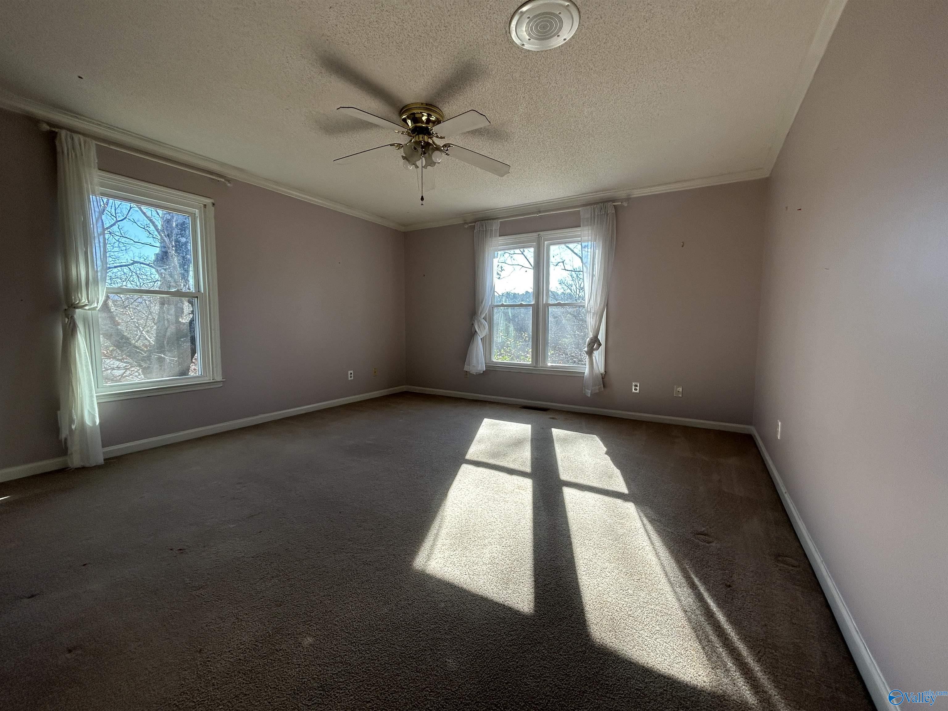 415 Stonehedge Circle