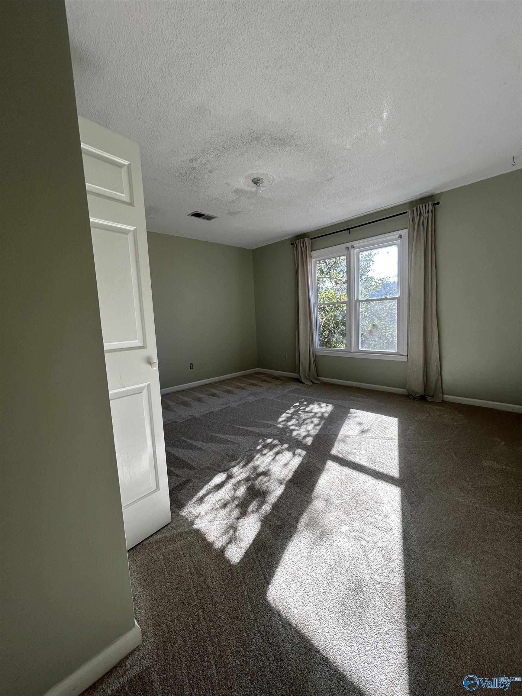 415 Stonehedge Circle