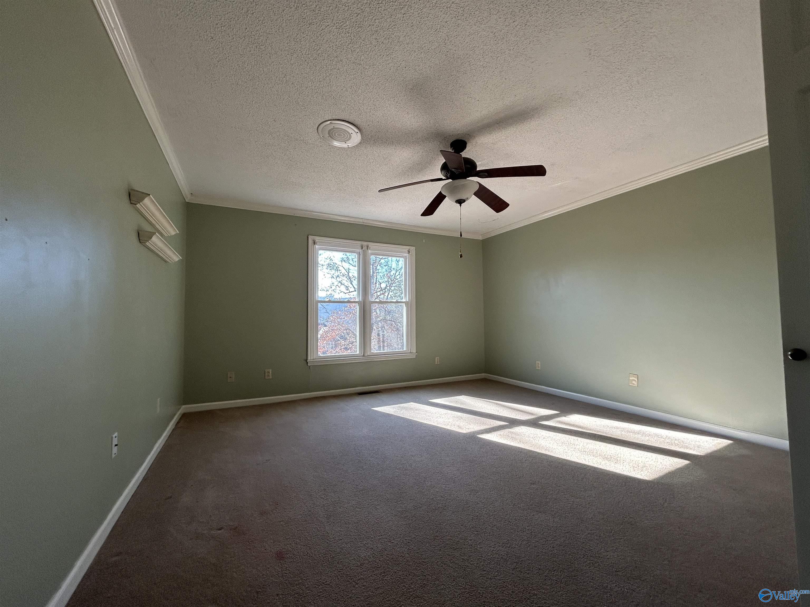415 Stonehedge Circle