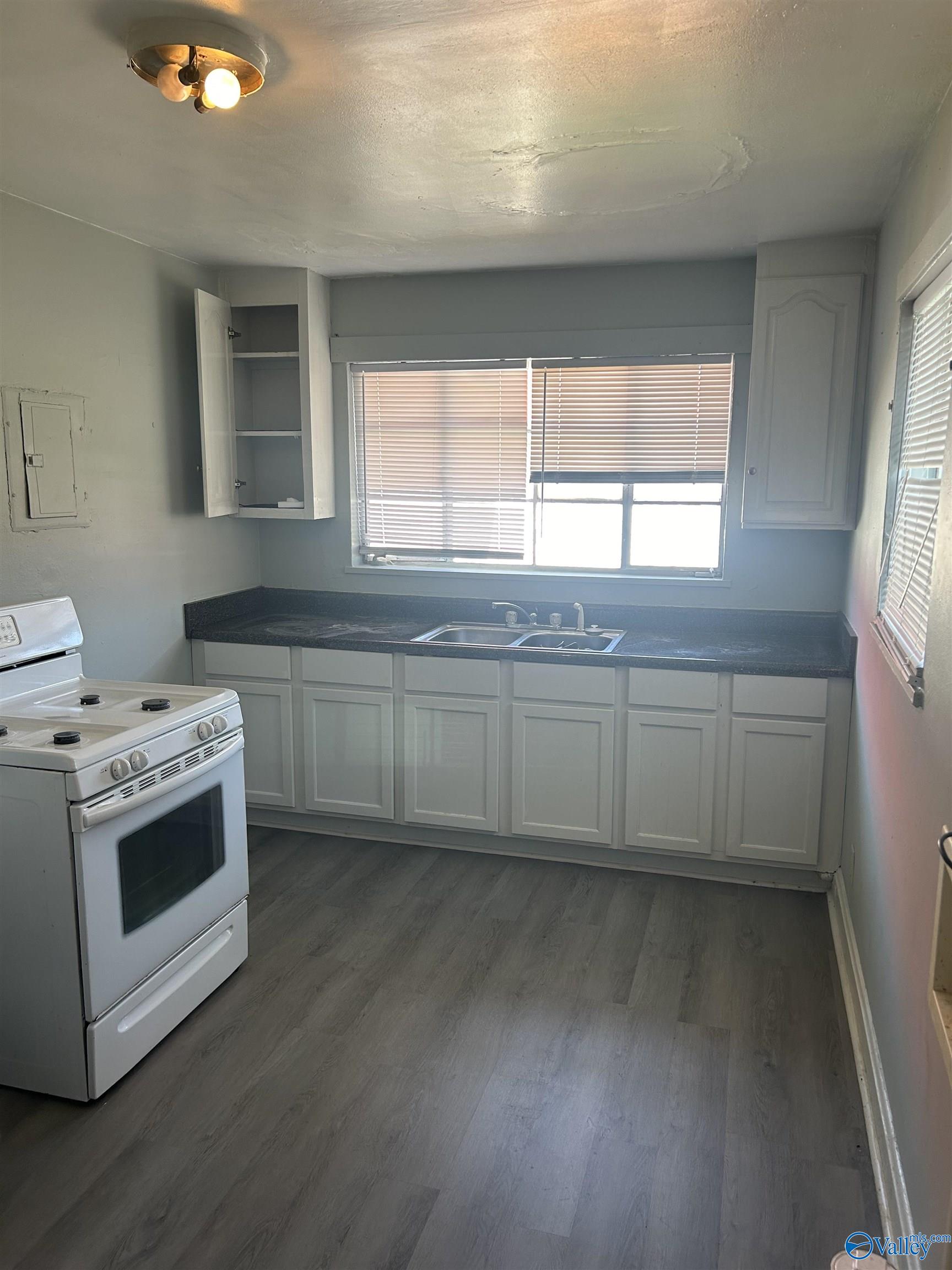 1210 East Broad Street