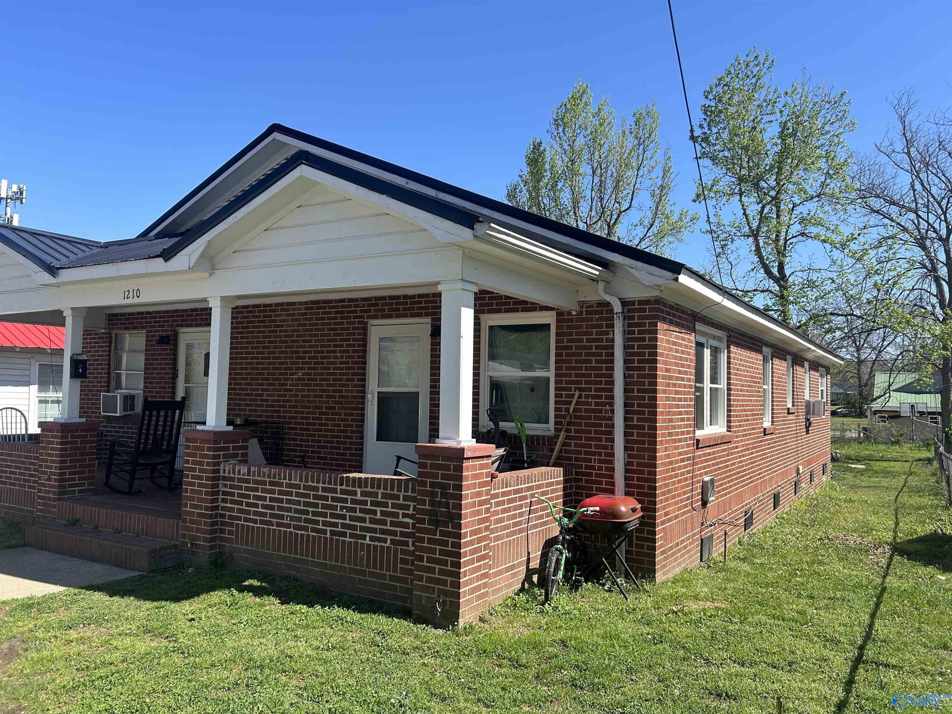 1210 East Broad Street