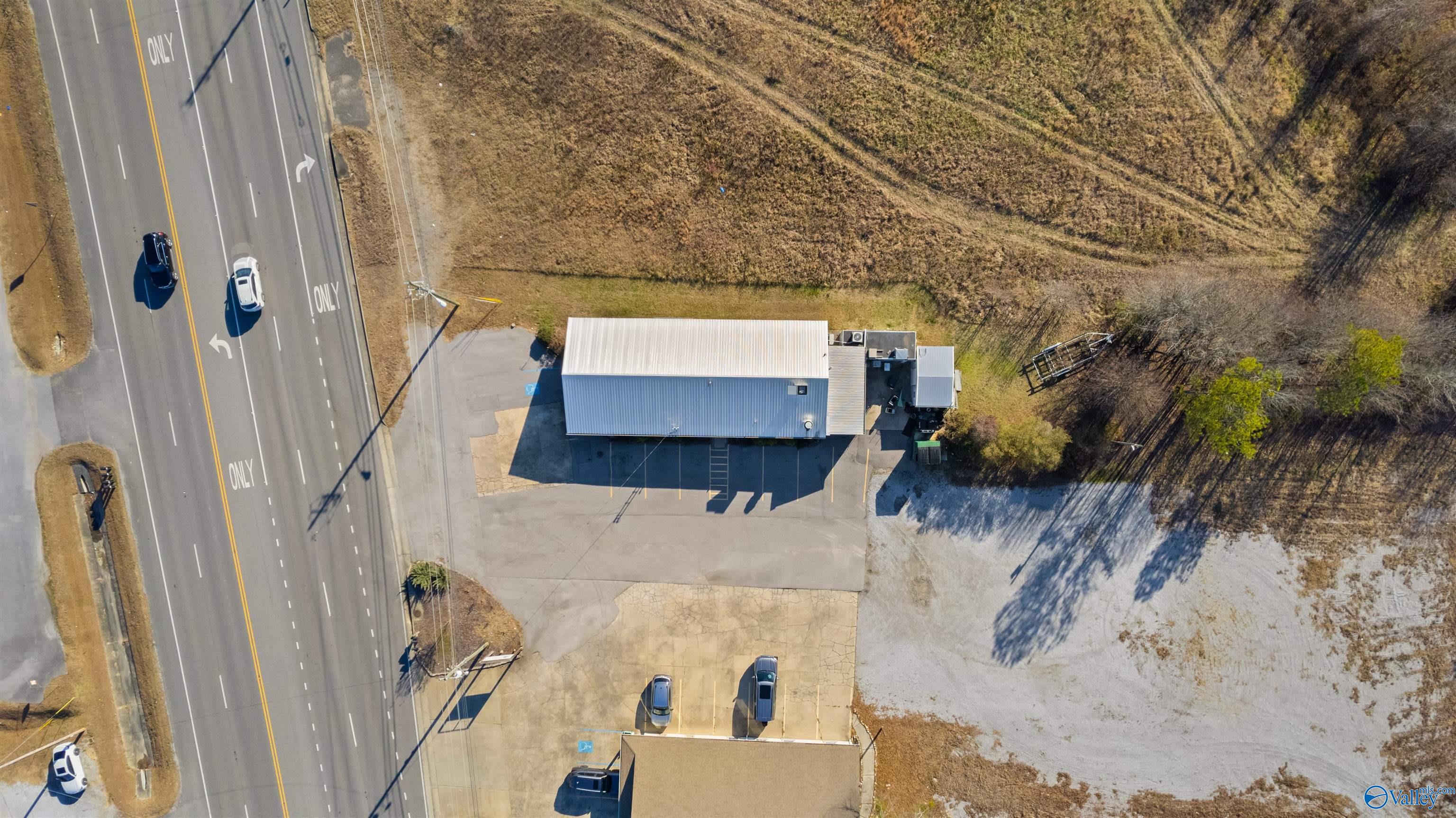 1640 Highway 77