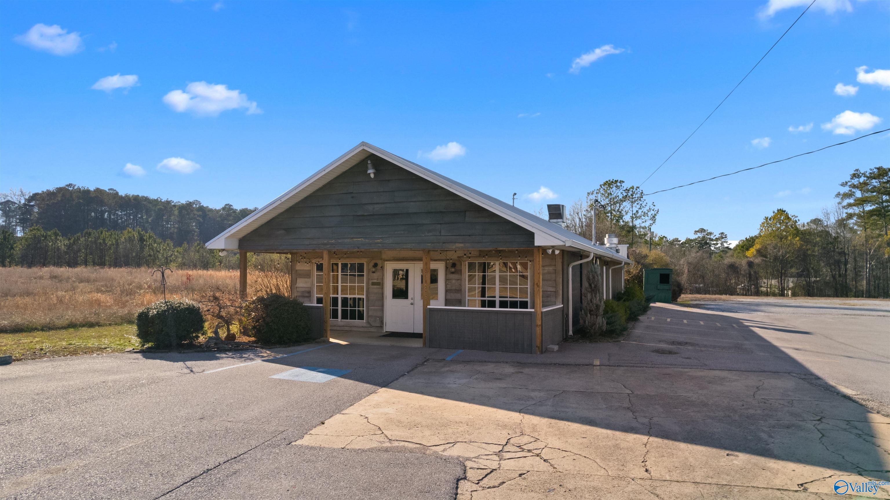 1640 Highway 77