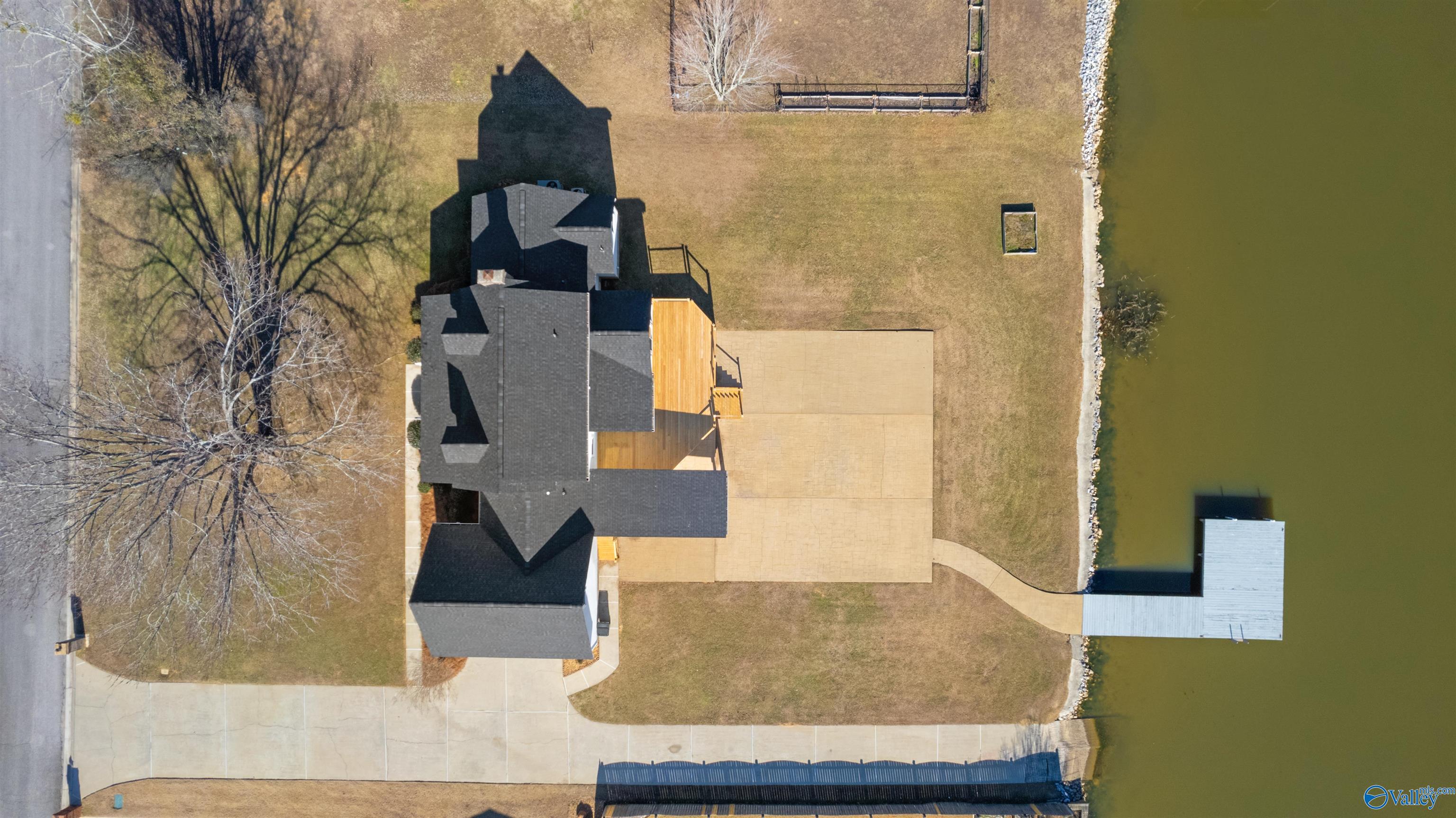 3877 Hood Drive