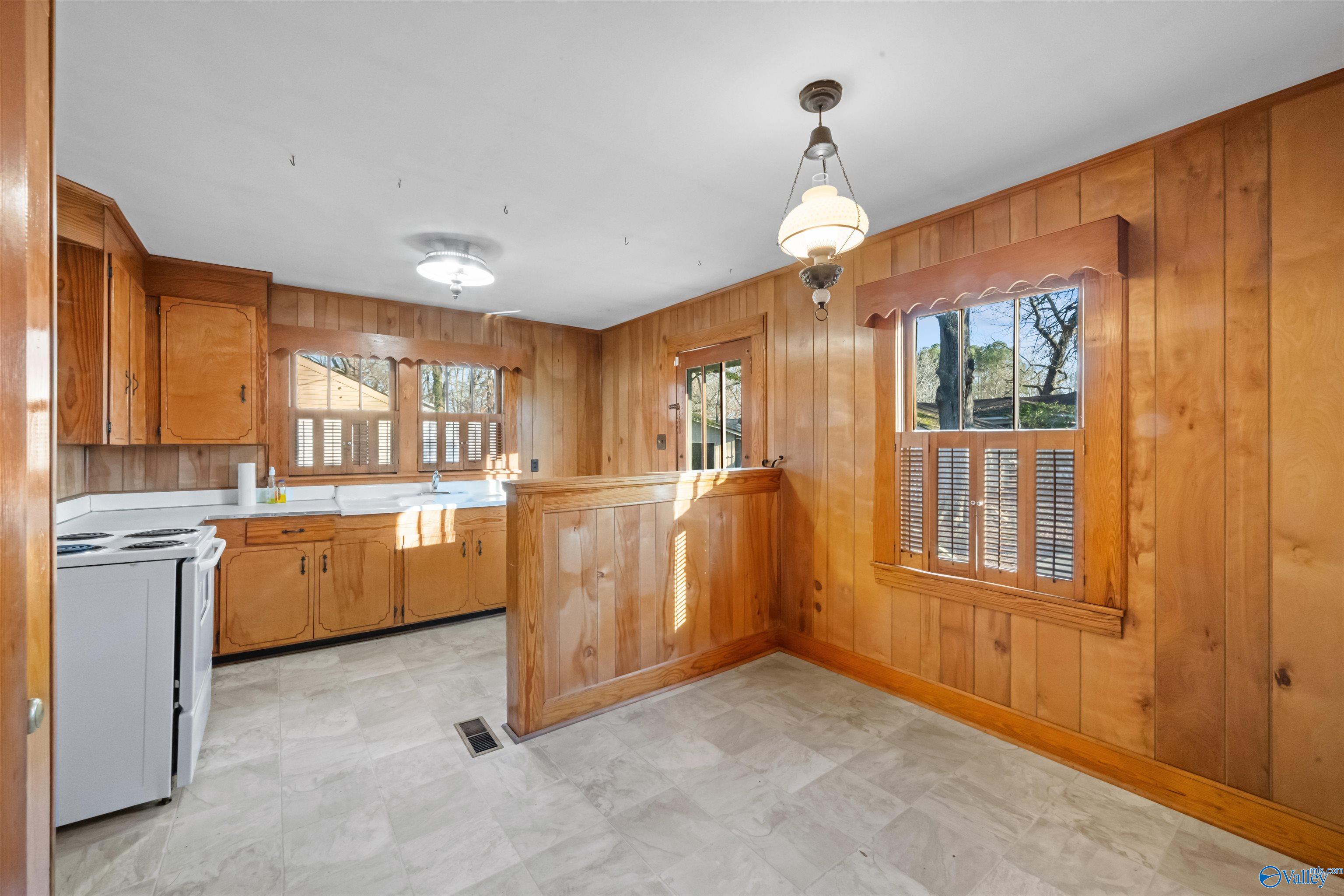 3436 W Meighan Boulevard