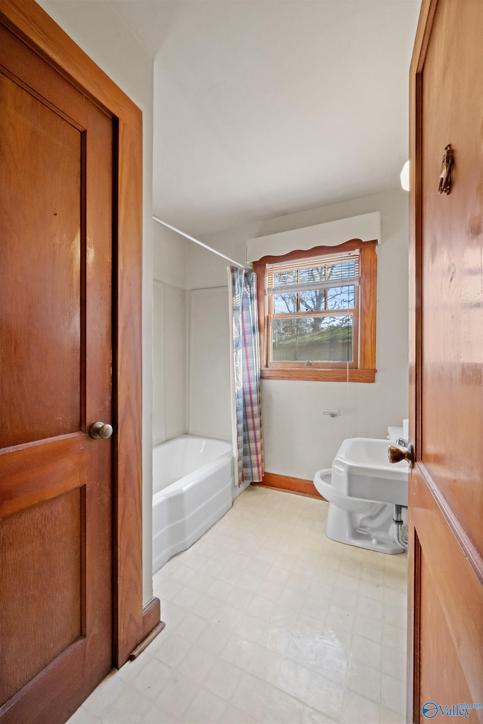 3436 W Meighan Boulevard