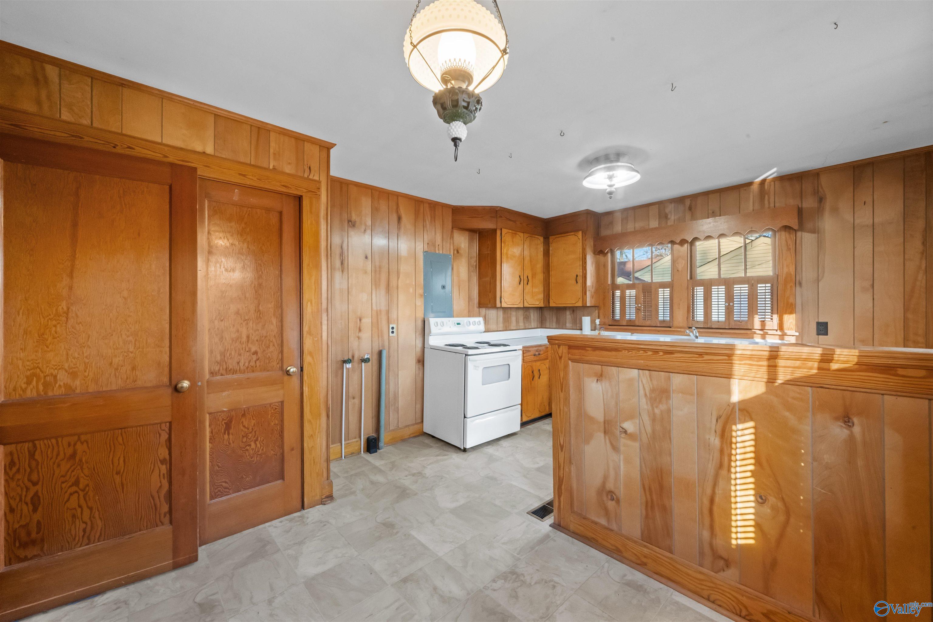 3436 W Meighan Boulevard