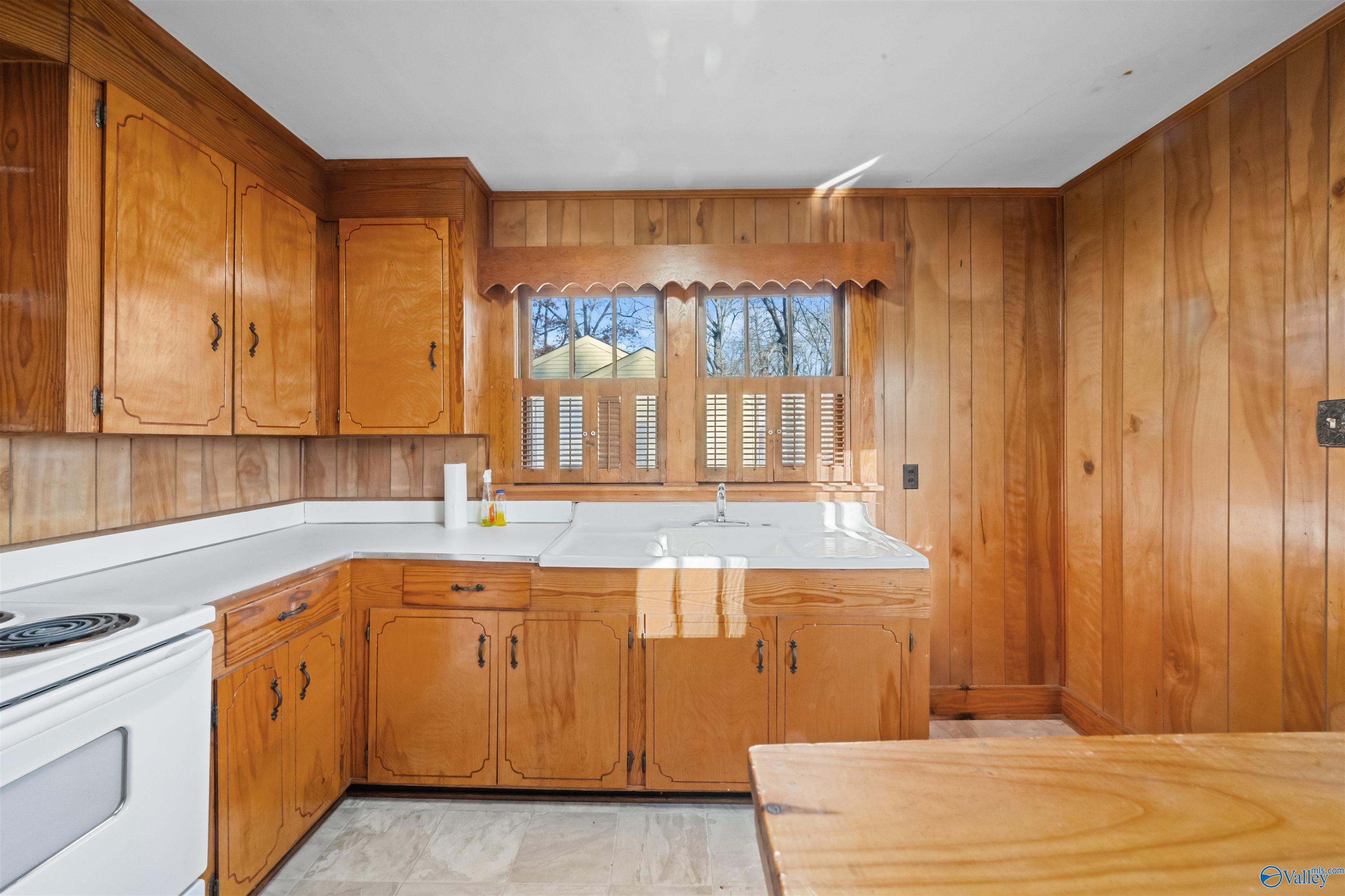 3436 W Meighan Boulevard