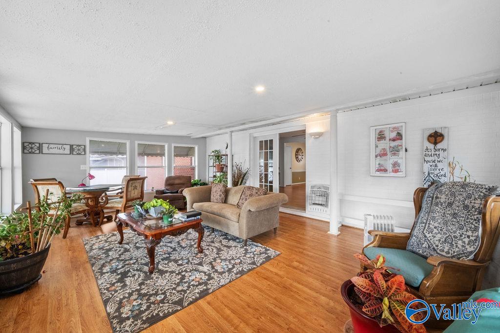 1409 Cove Creek Drive