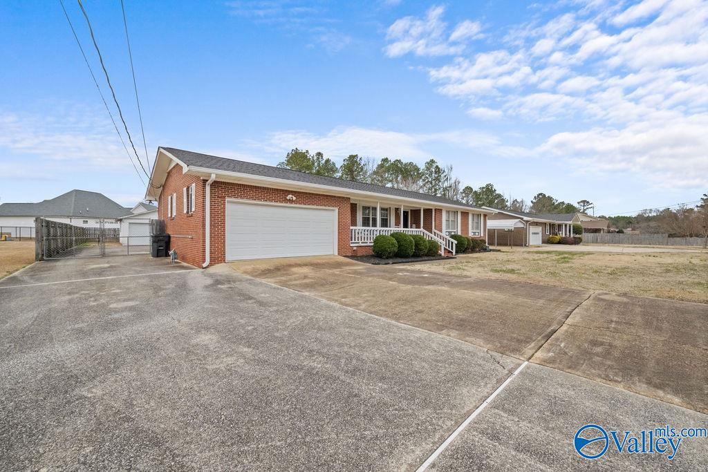 1409 Cove Creek Drive