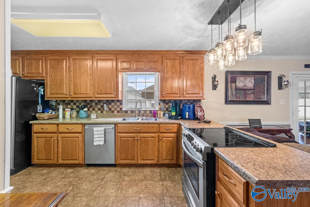 1409 Cove Creek Drive