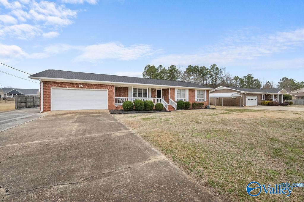 1409 Cove Creek Drive