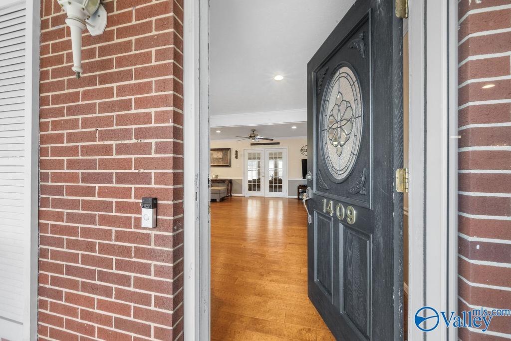 1409 Cove Creek Drive