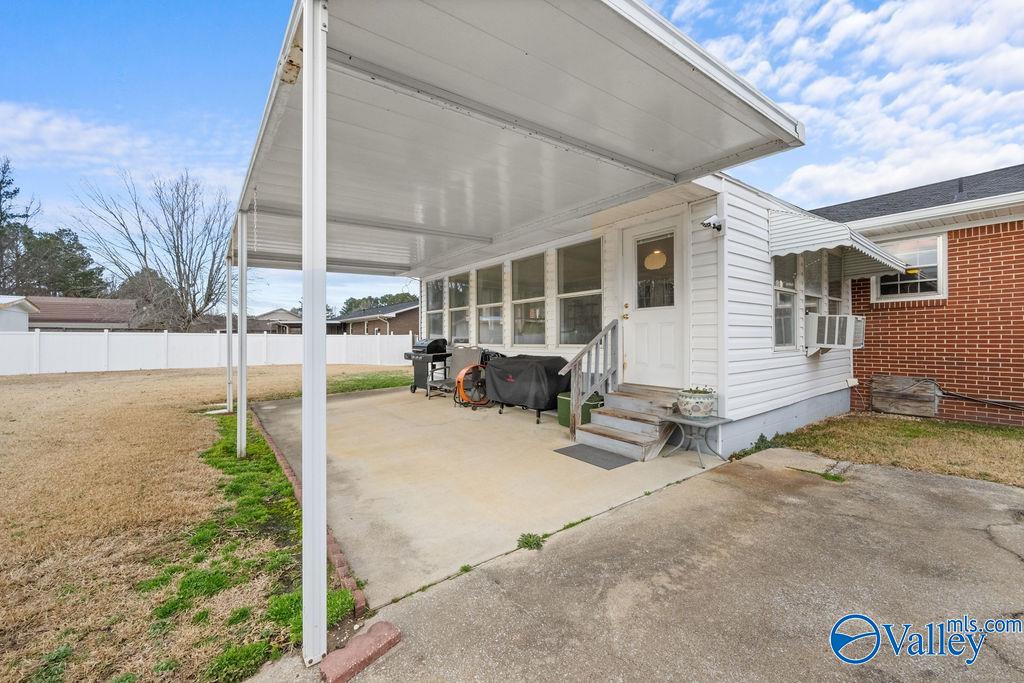 1409 Cove Creek Drive