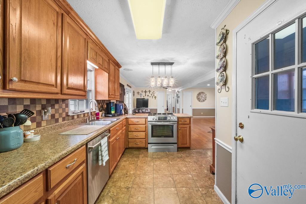 1409 Cove Creek Drive