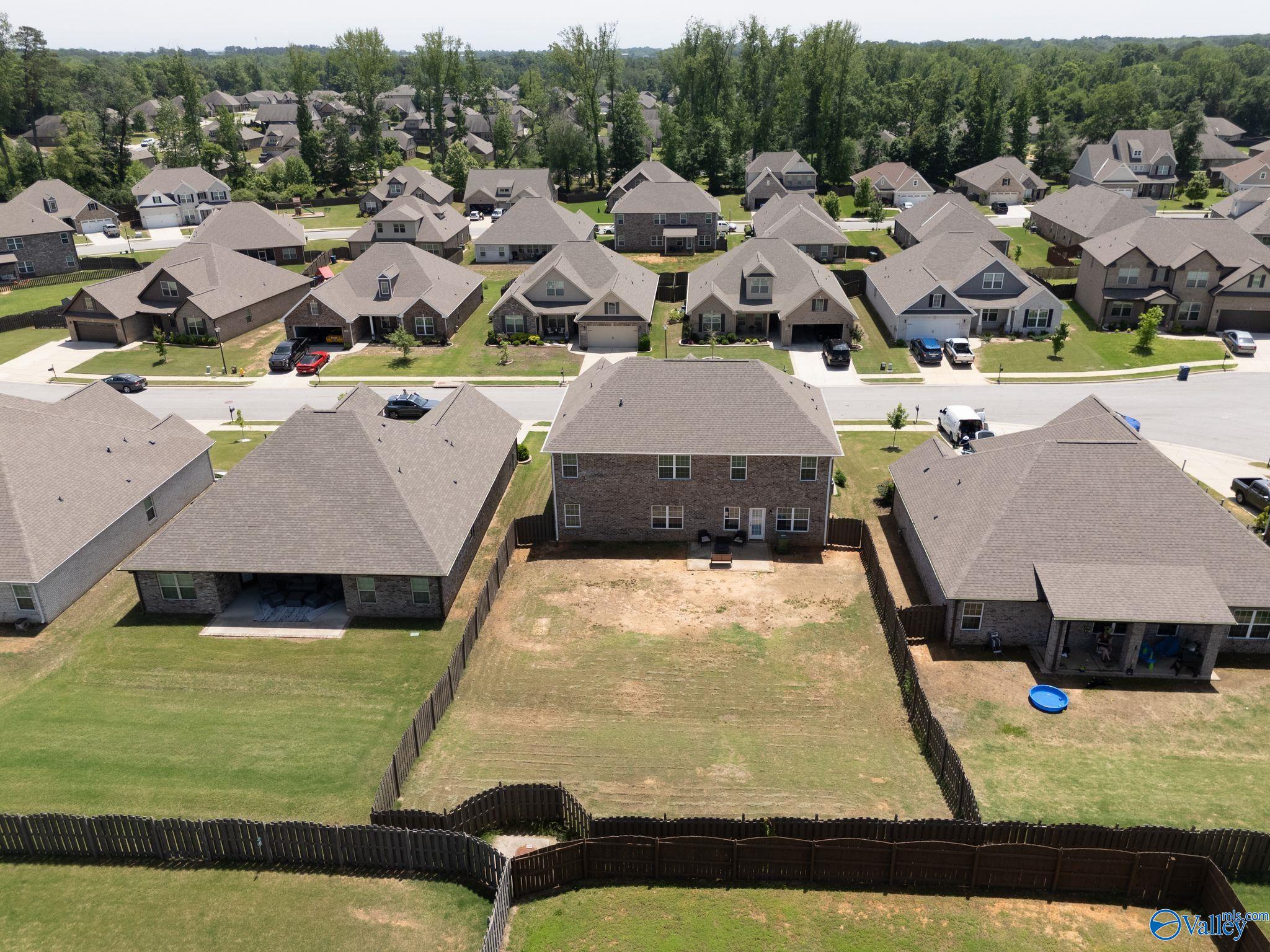 11012 Oakway Circle NW