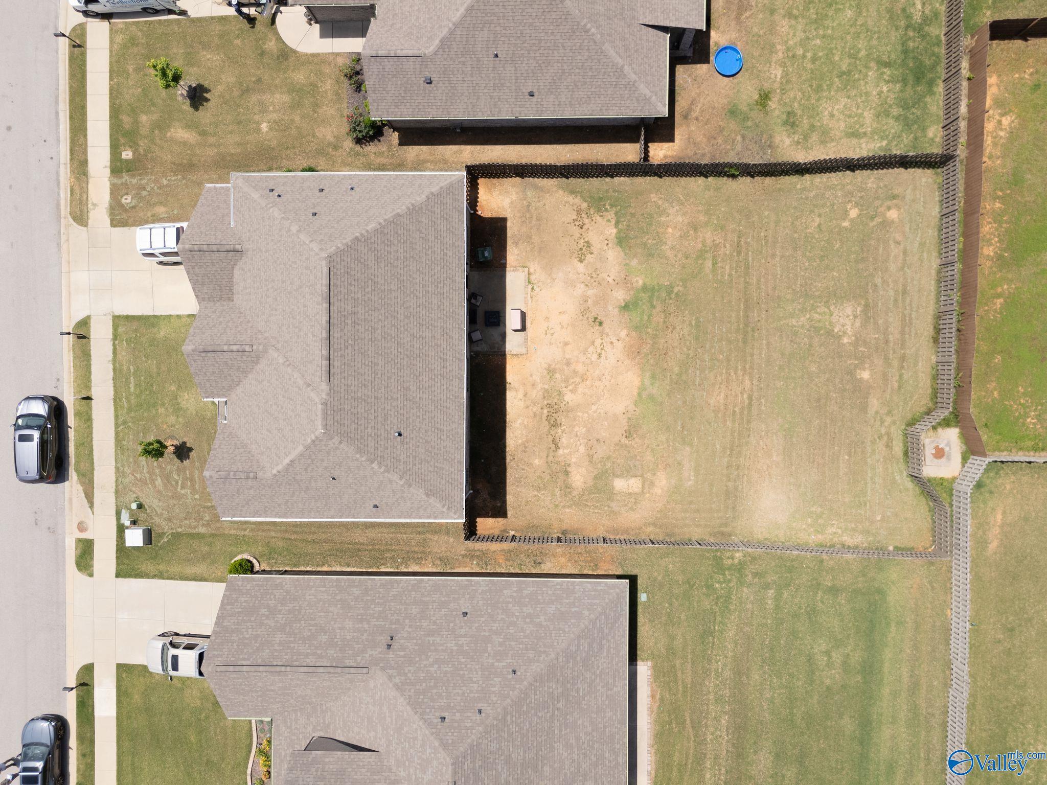 11012 Oakway Circle NW