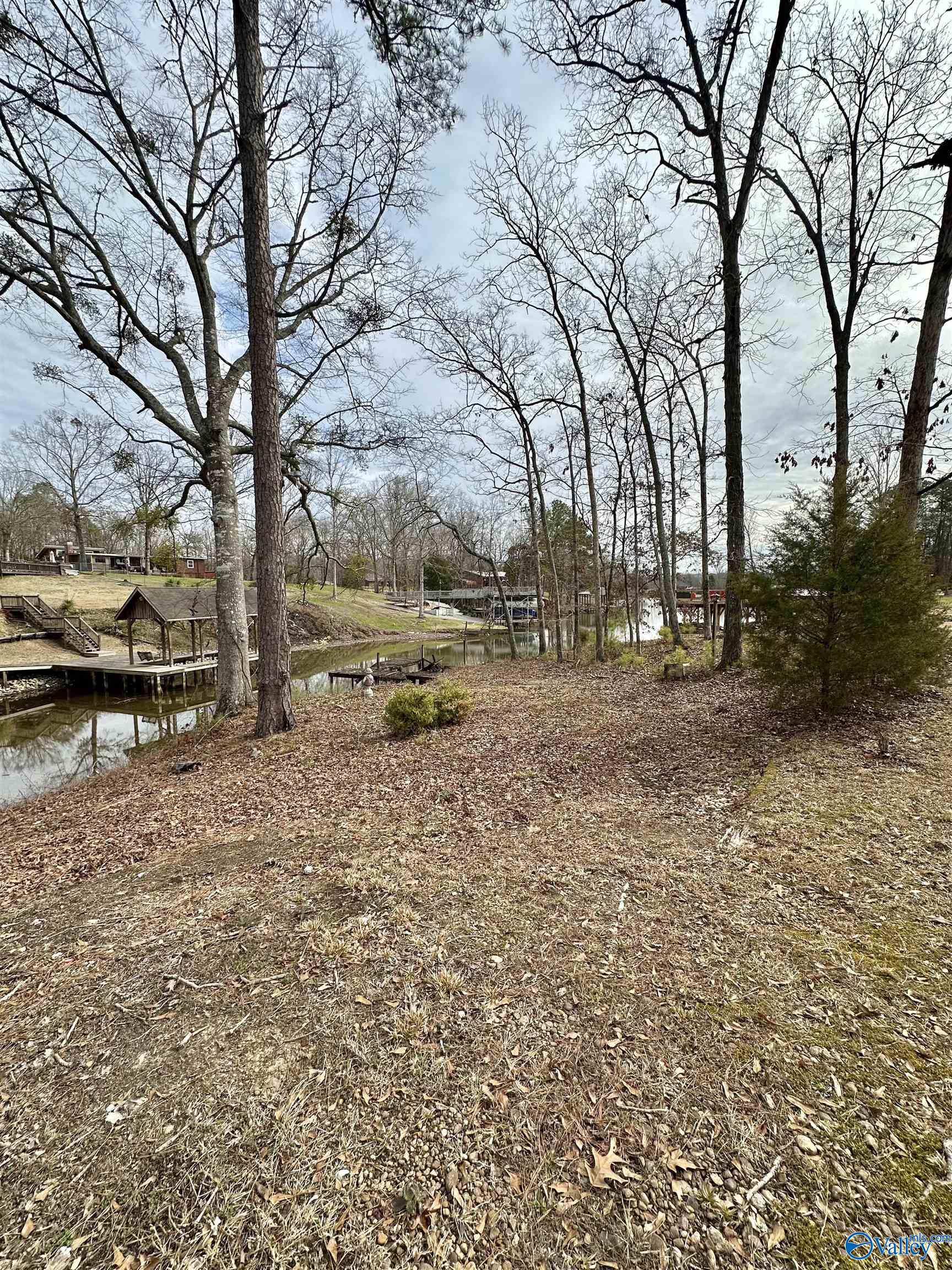 51 Aqua Vista Drive W