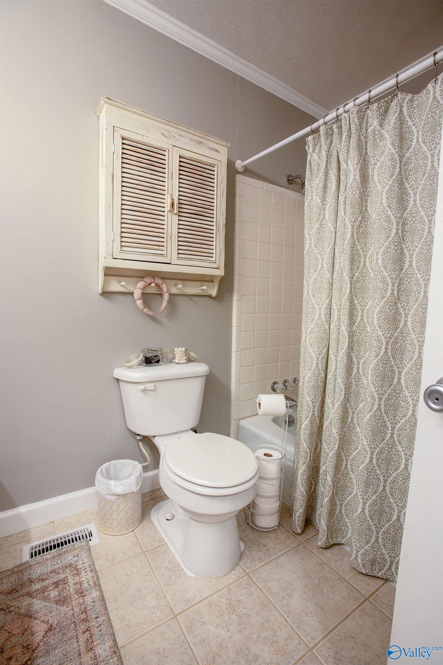 3991 S Southpoint Circle S