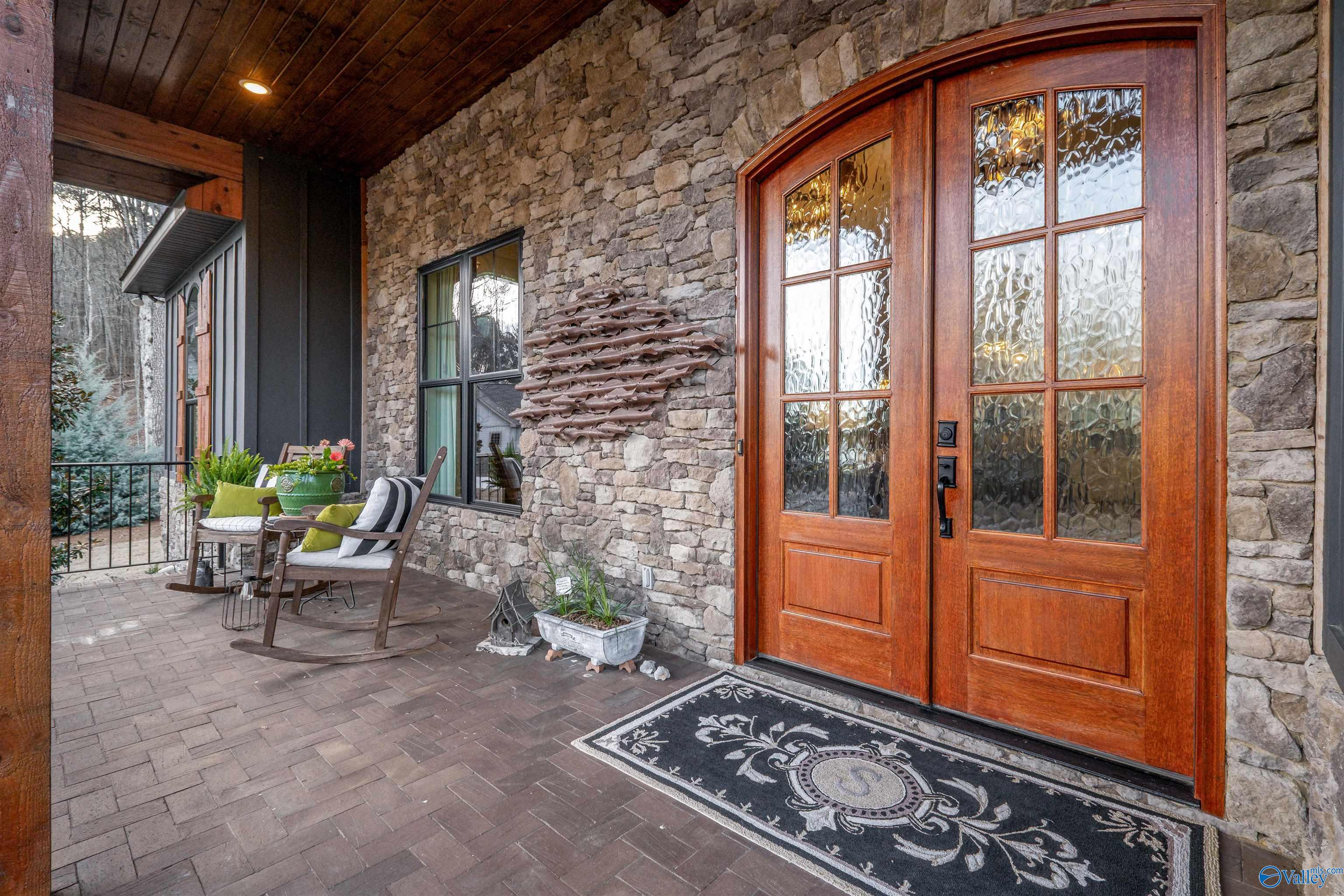 106 River Pointe Drive