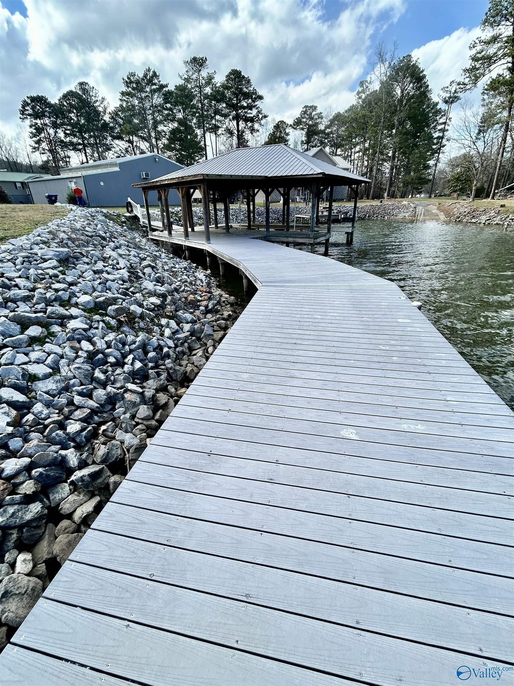 124 Pine Harbor Lane