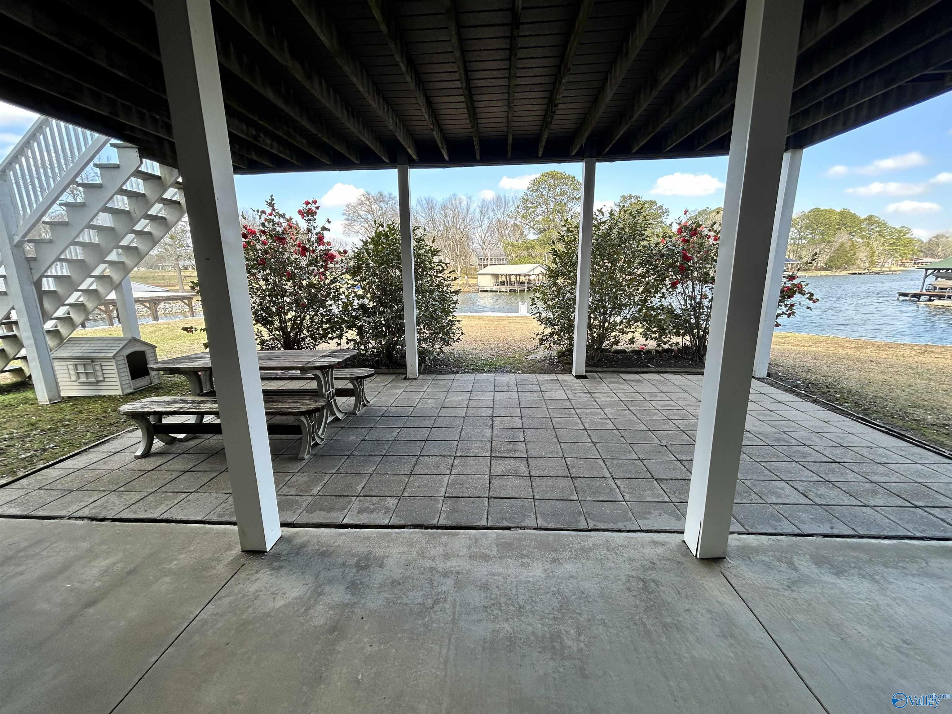 124 Pine Harbor Lane