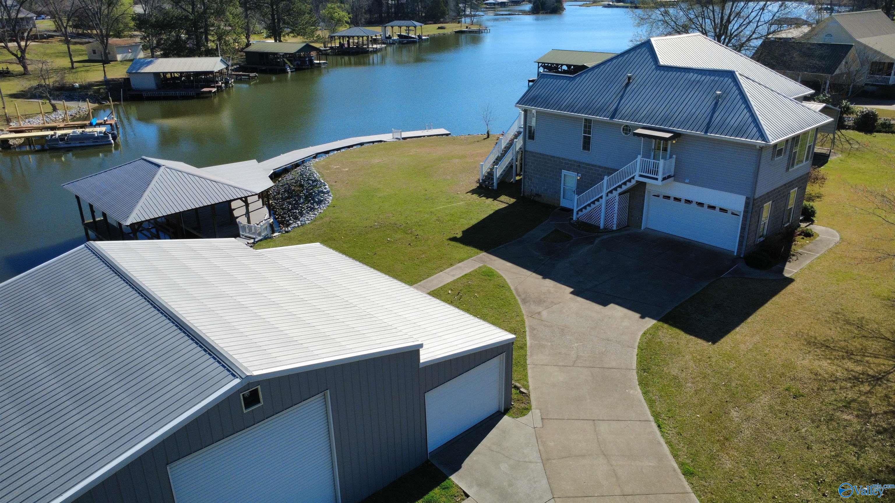 124 Pine Harbor Lane