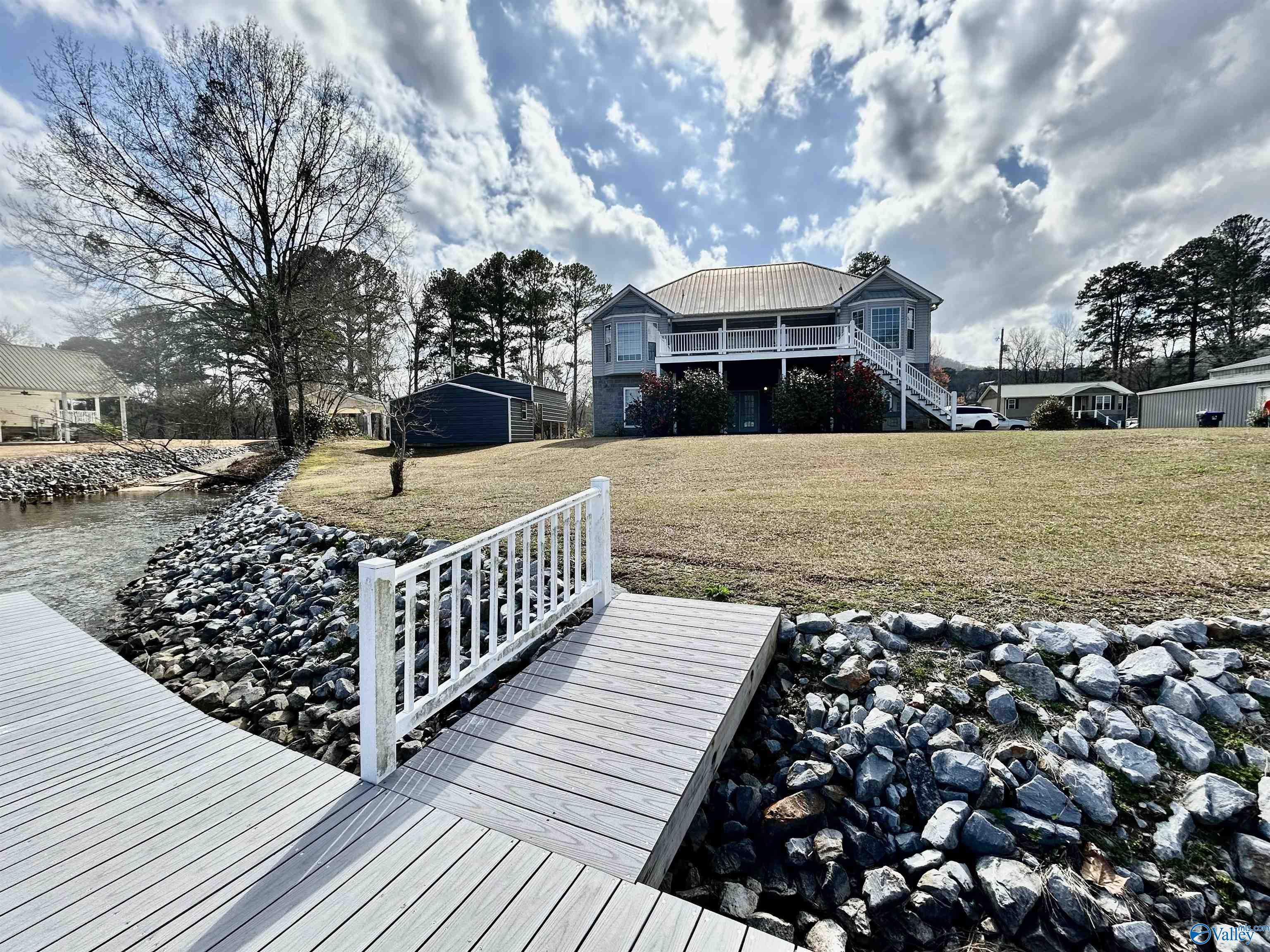 124 Pine Harbor Lane