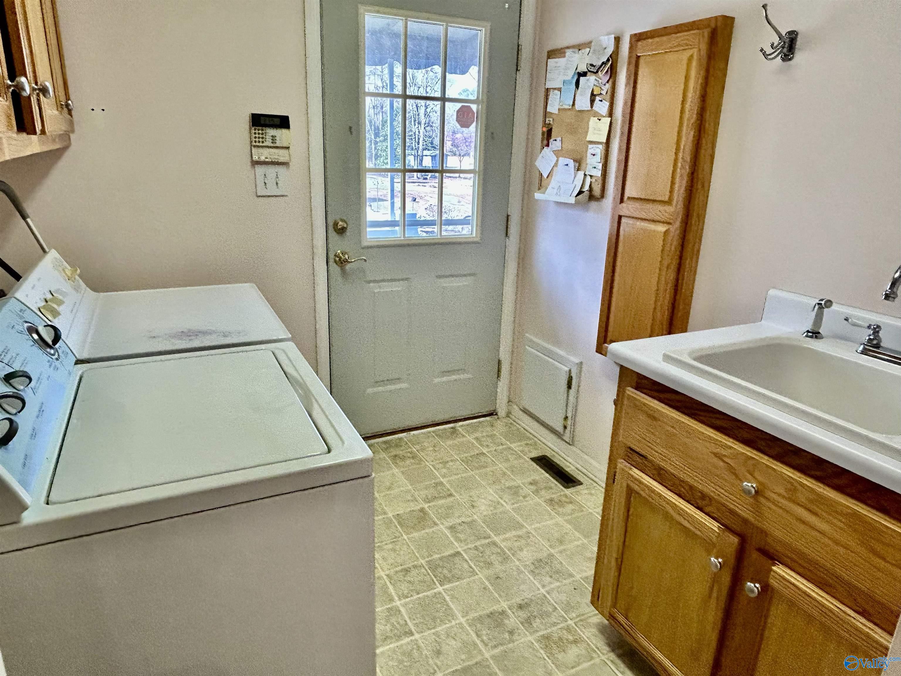 124 Pine Harbor Lane