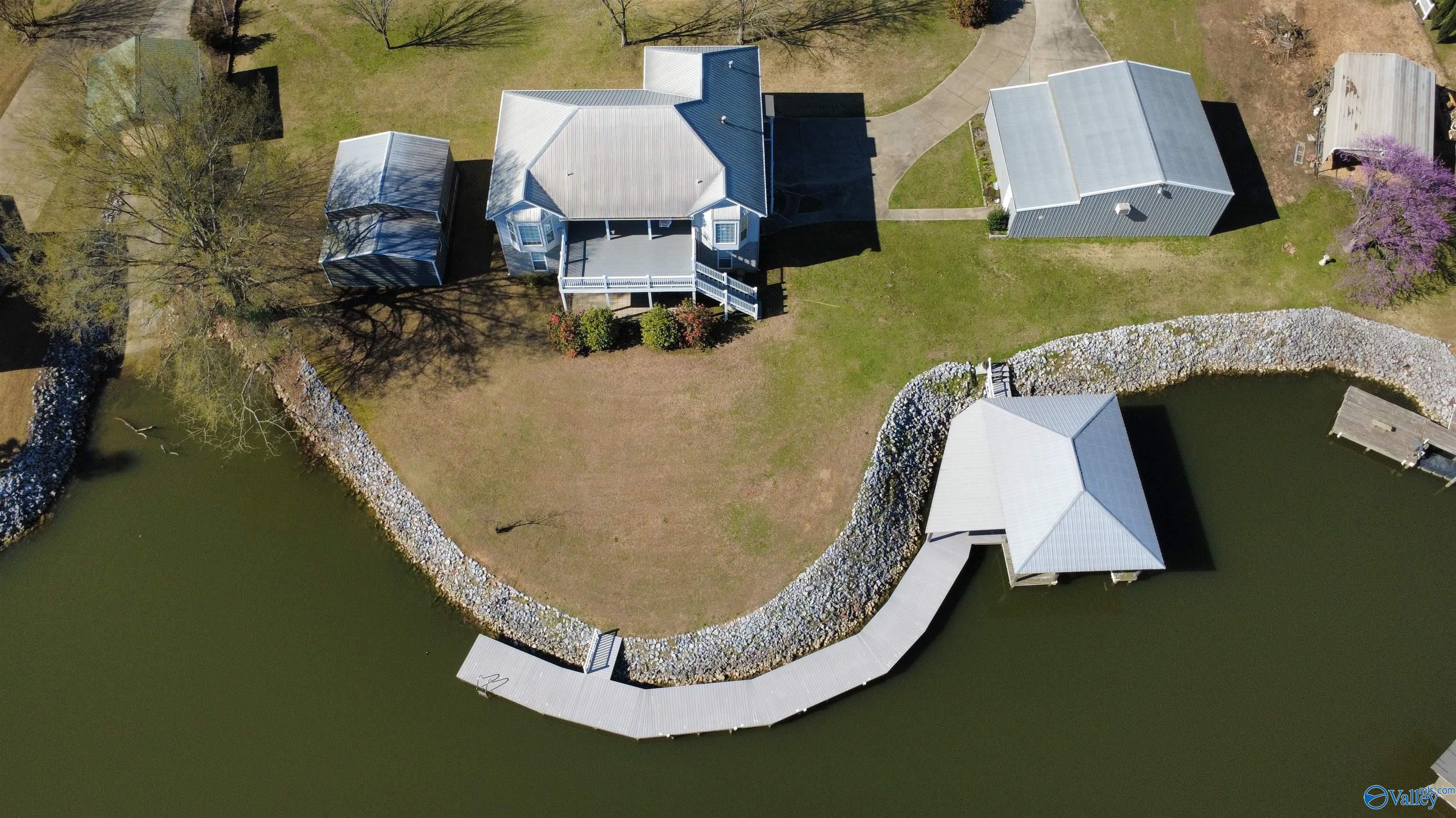 124 Pine Harbor Lane