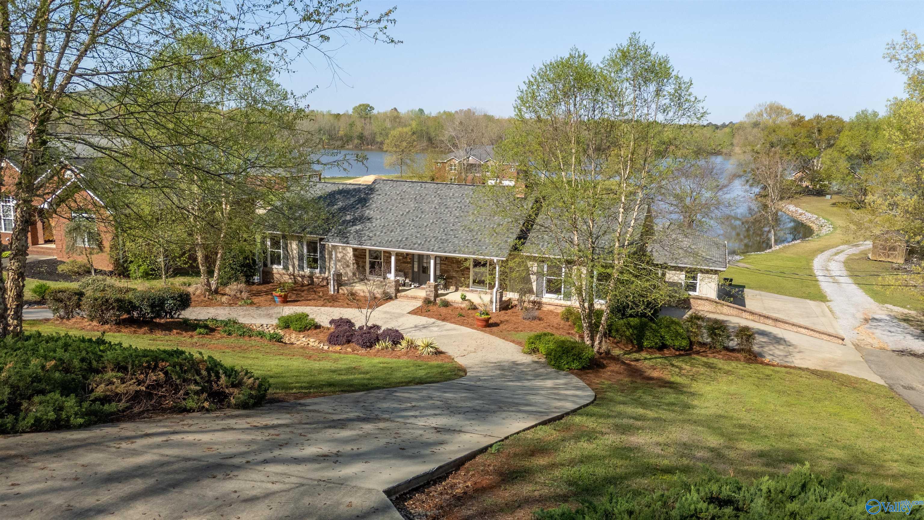 806 East Haven Drive