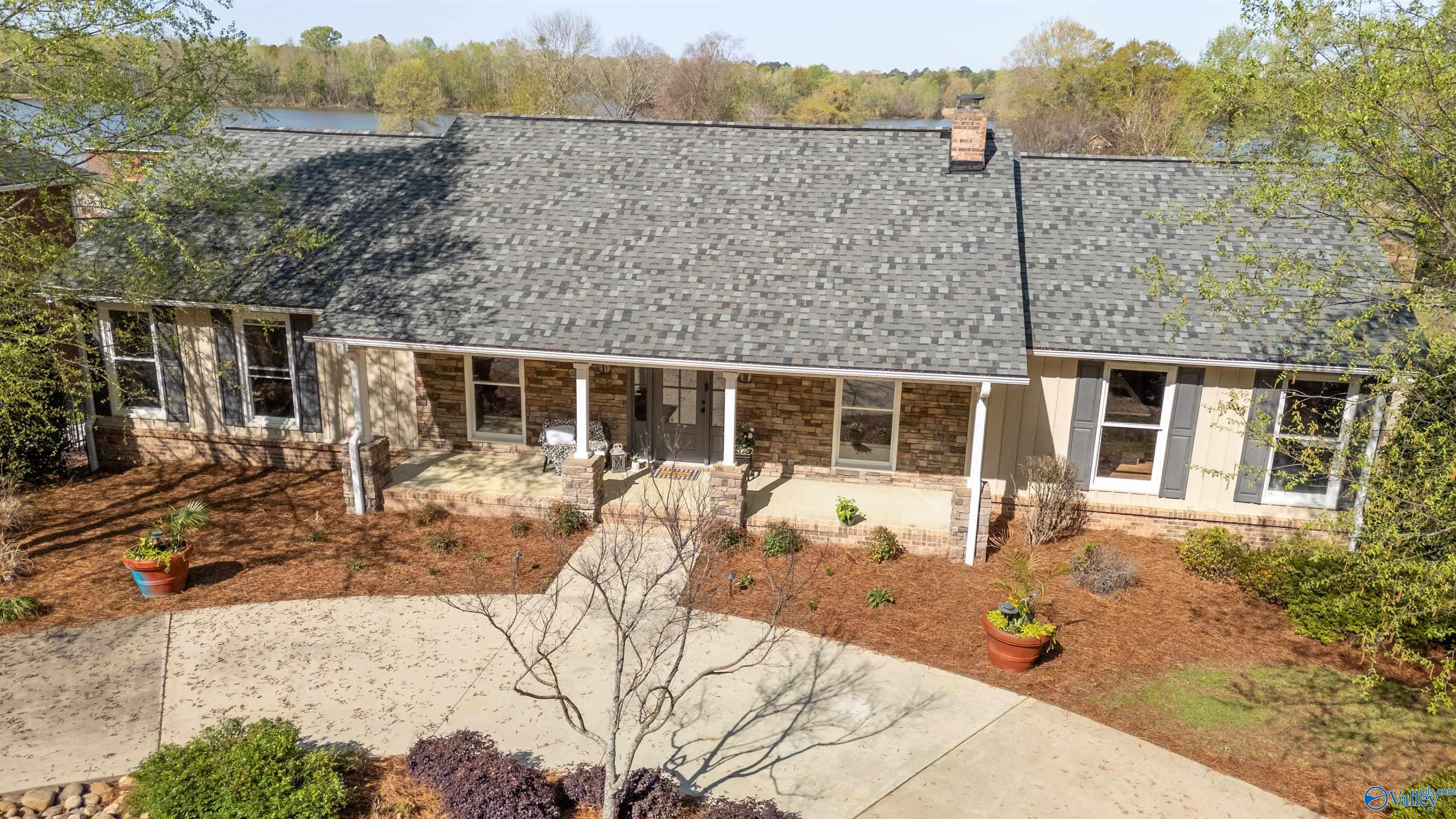 806 East Haven Drive