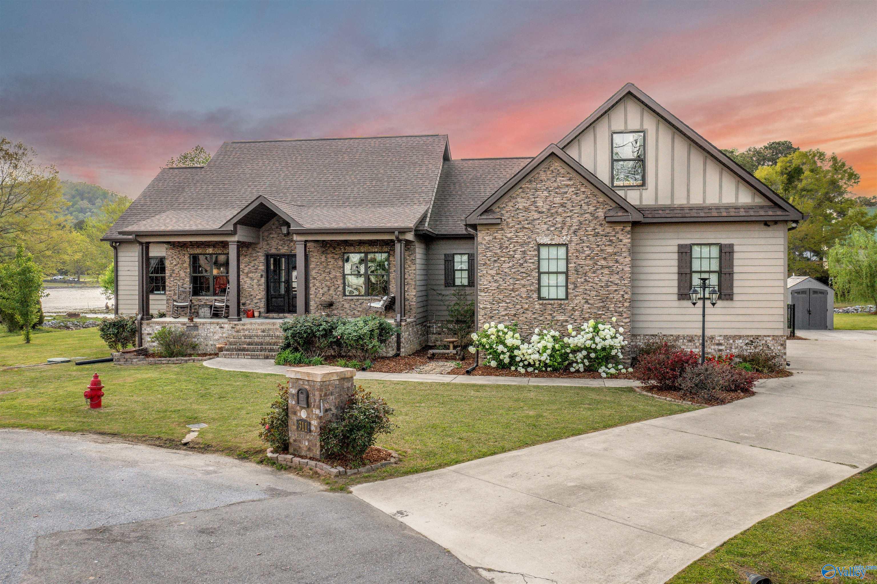 311 Camden Cove Point