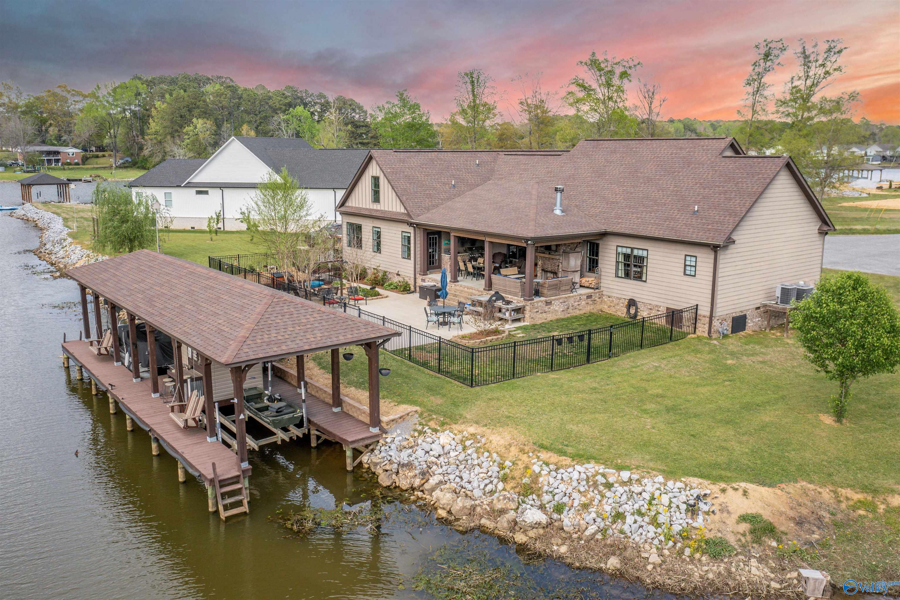 311 Camden Cove Point