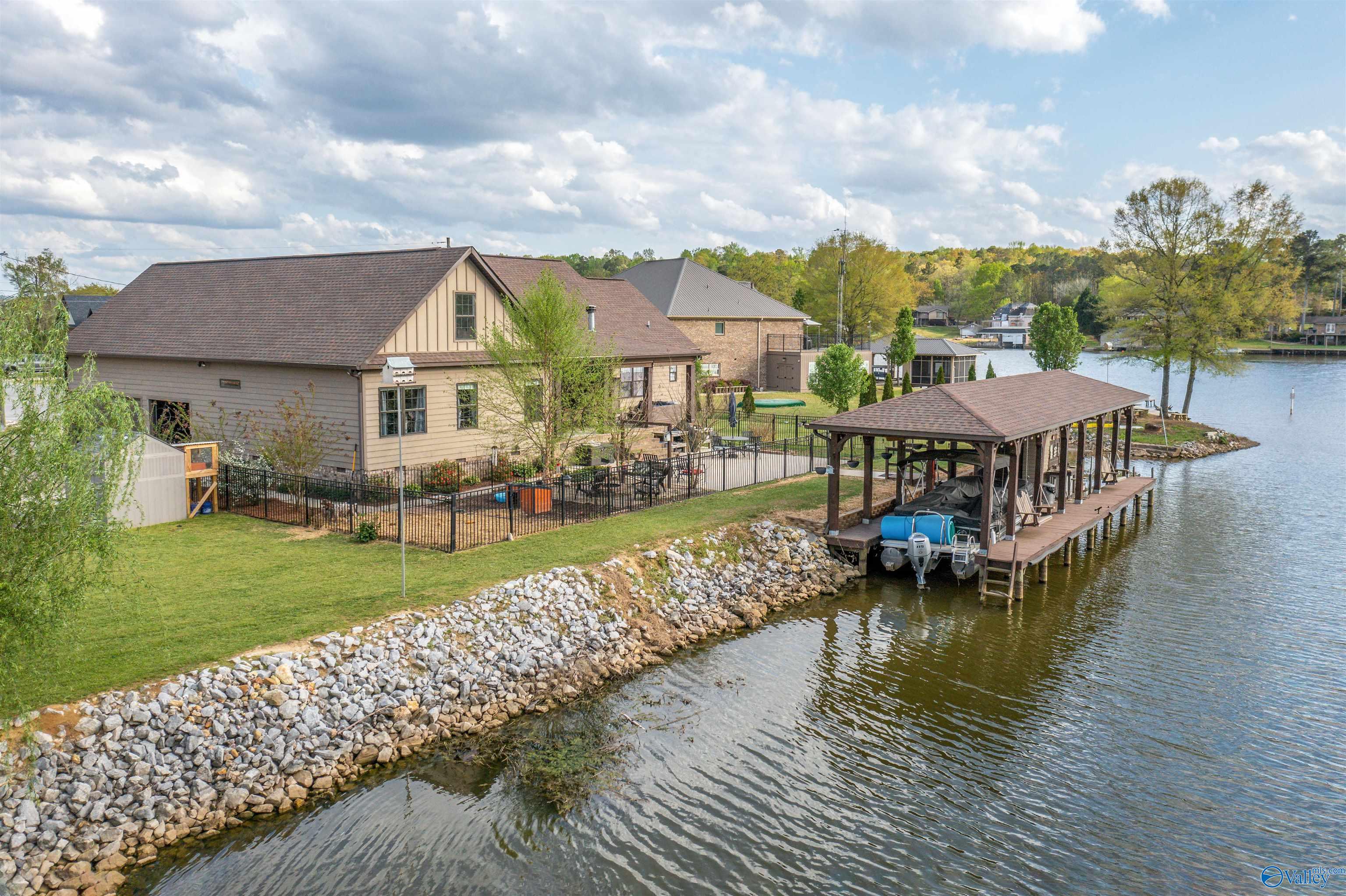 311 Camden Cove Point