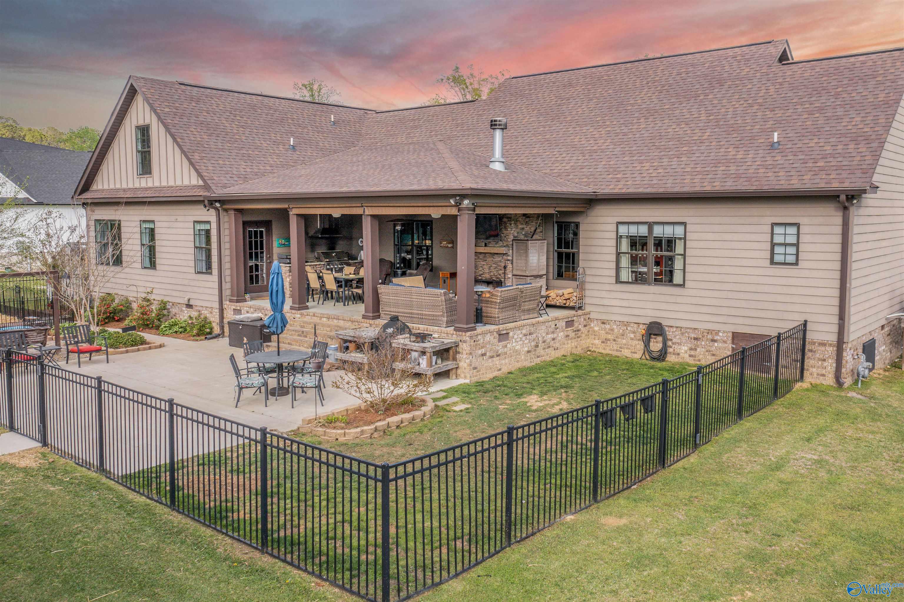 311 Camden Cove Point