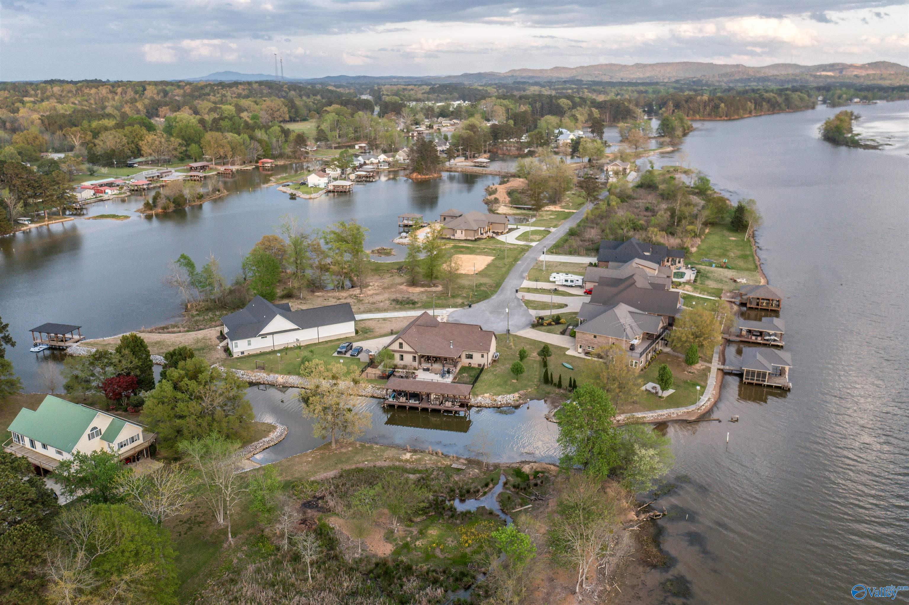 311 Camden Cove Point