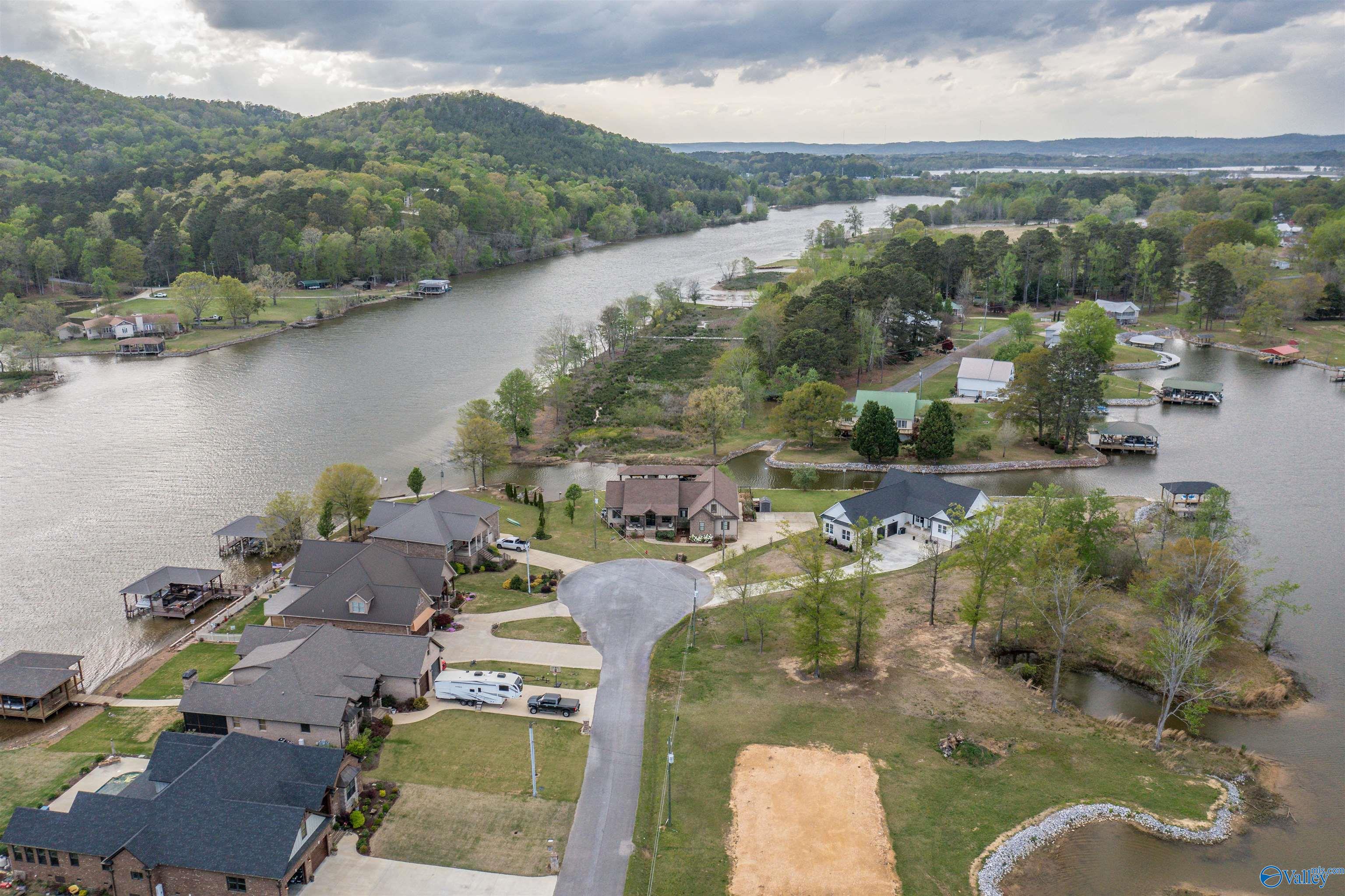 311 Camden Cove Point