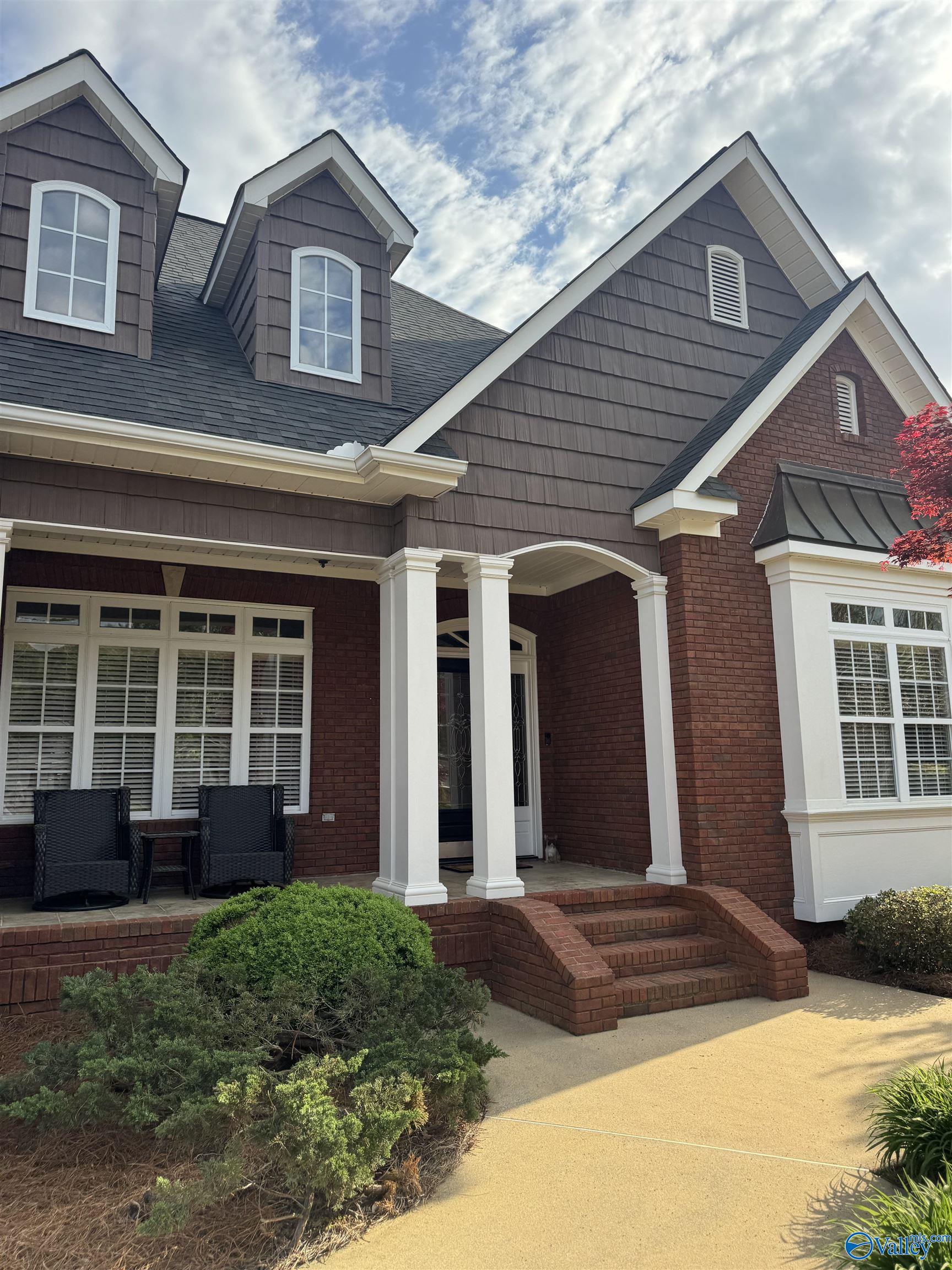 100 Magnolia Place