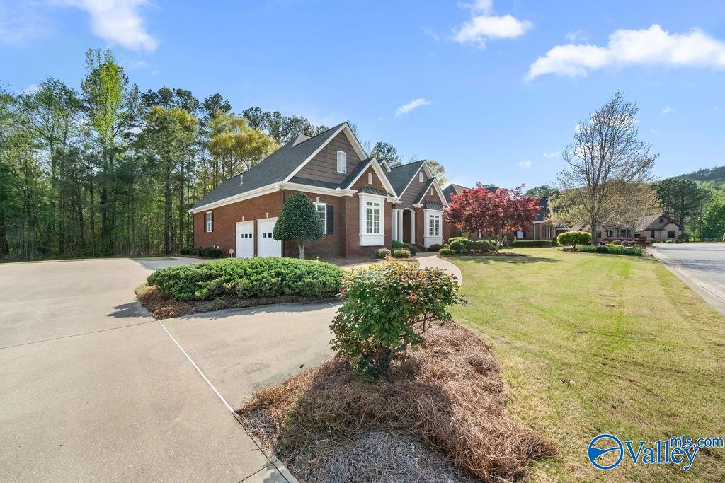 100 Magnolia Place