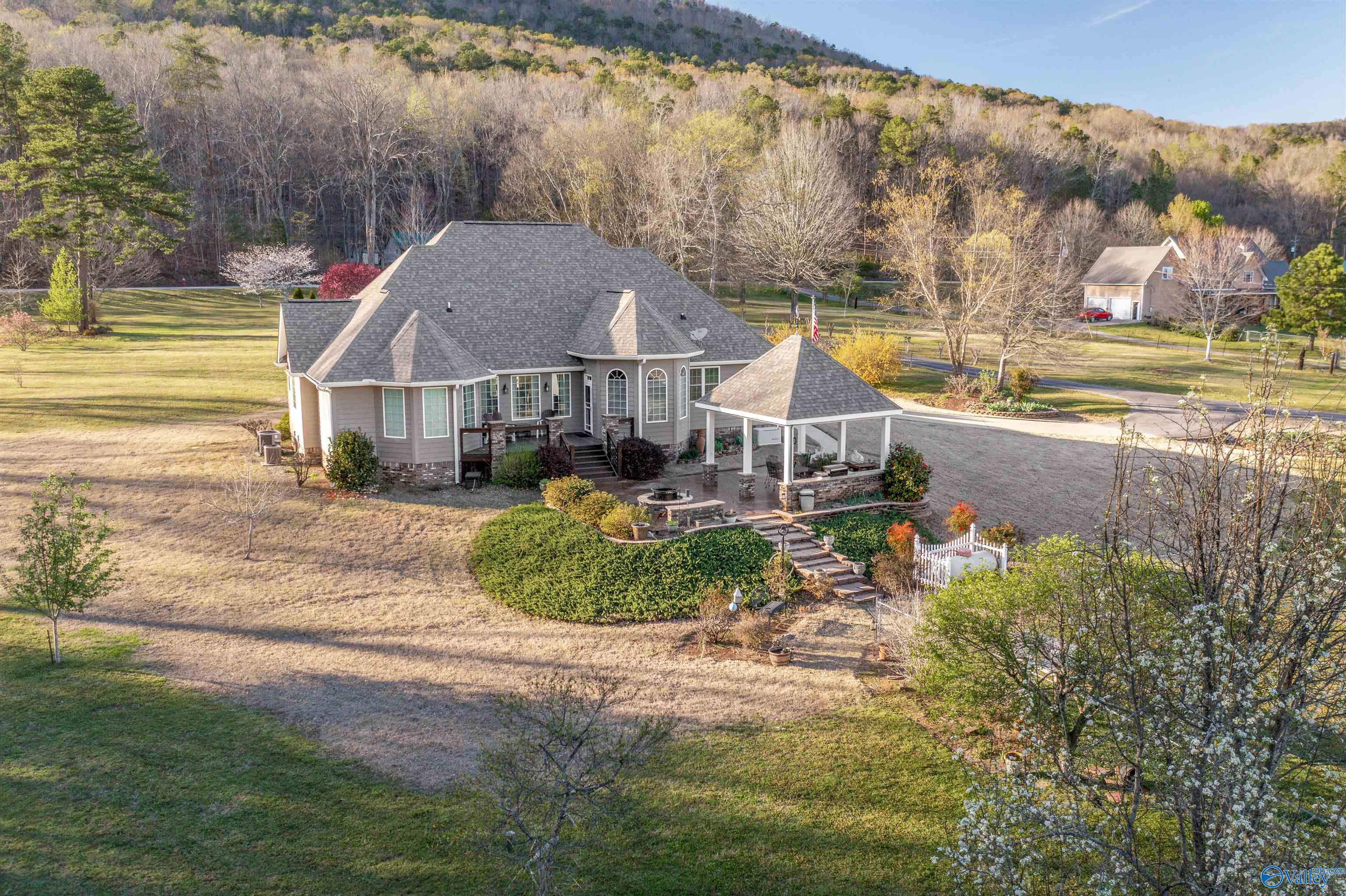 3602 Beason Cove Road