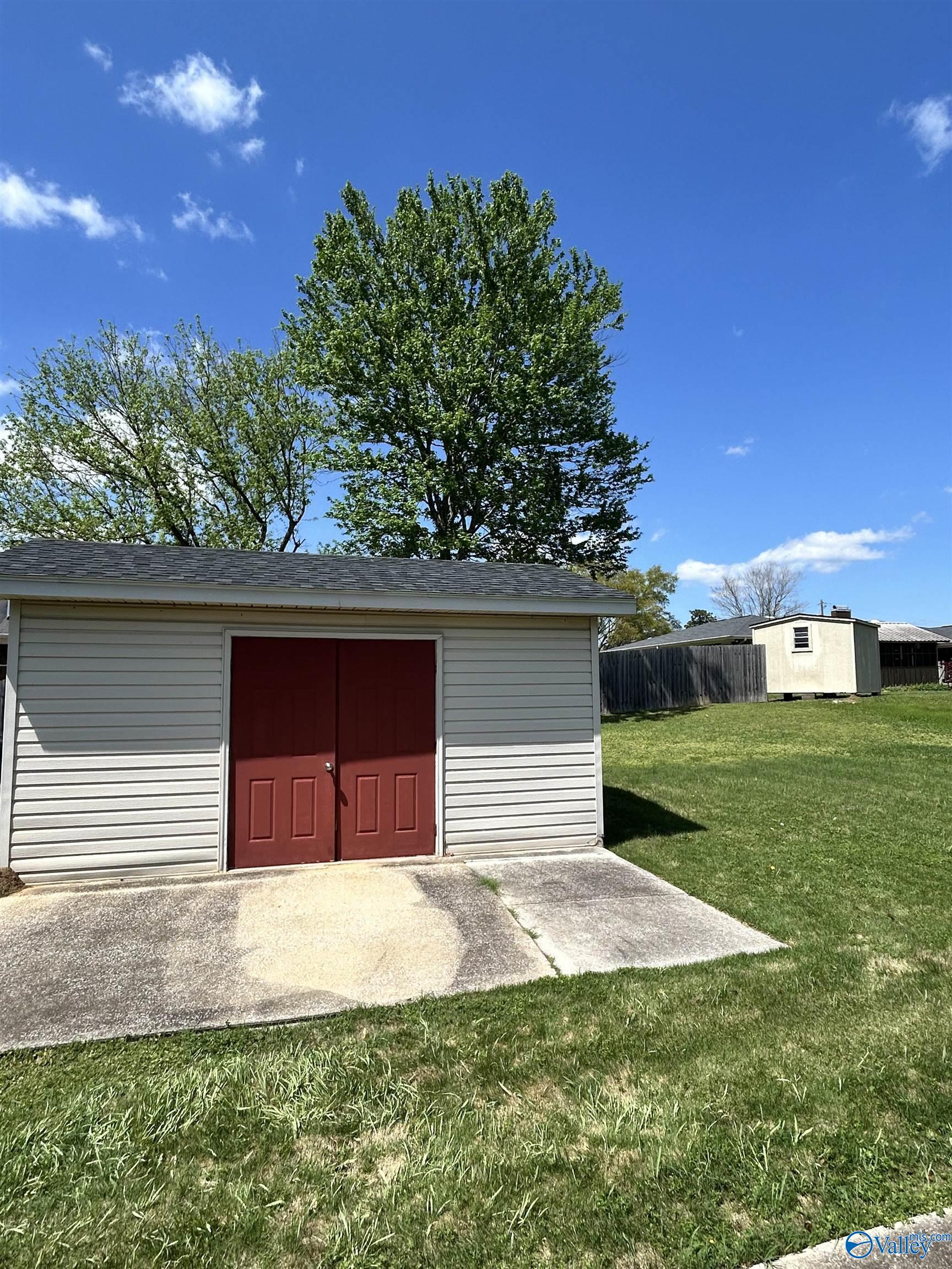 1115 5th Street SW