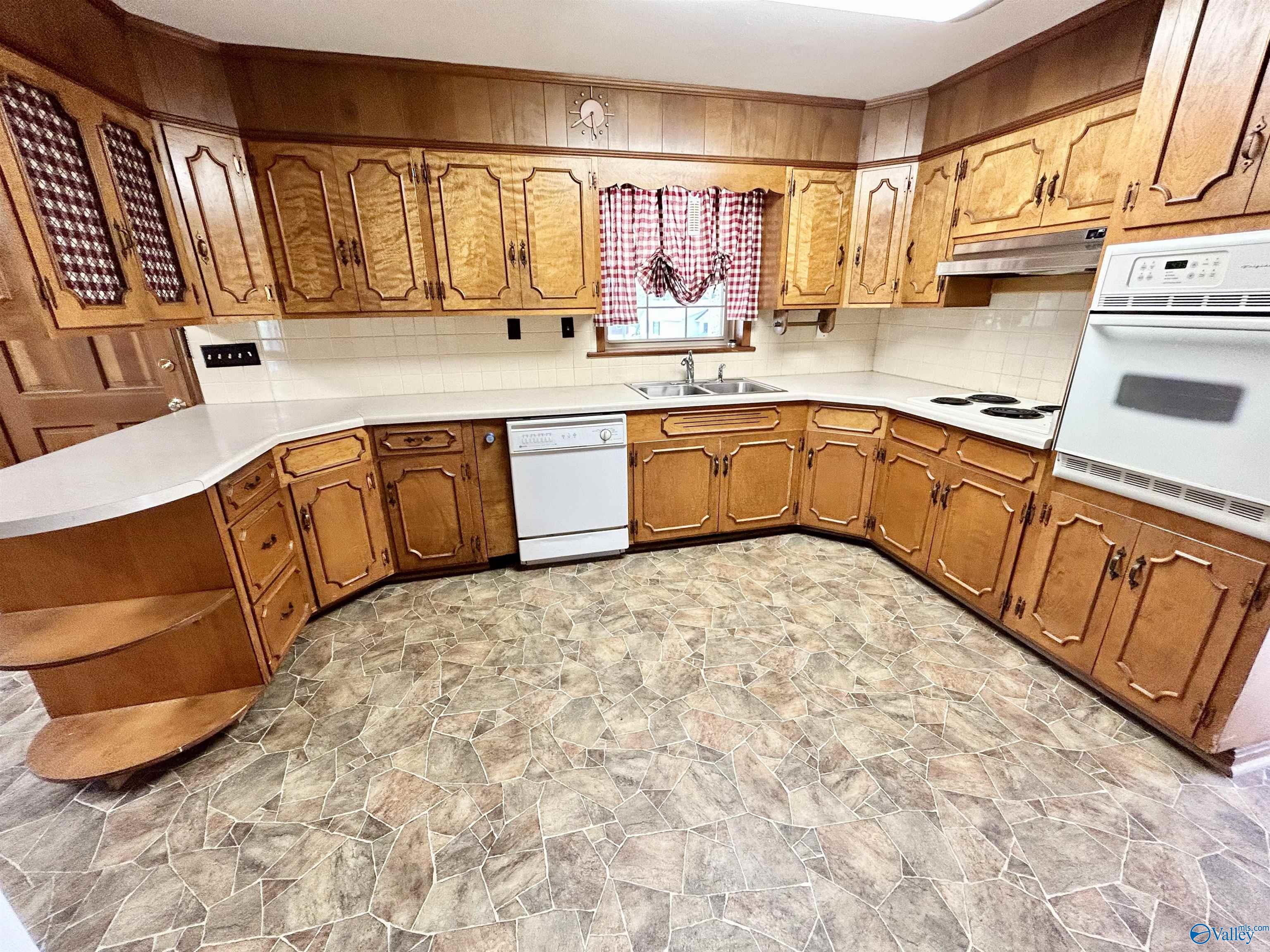 1115 5th Street SW