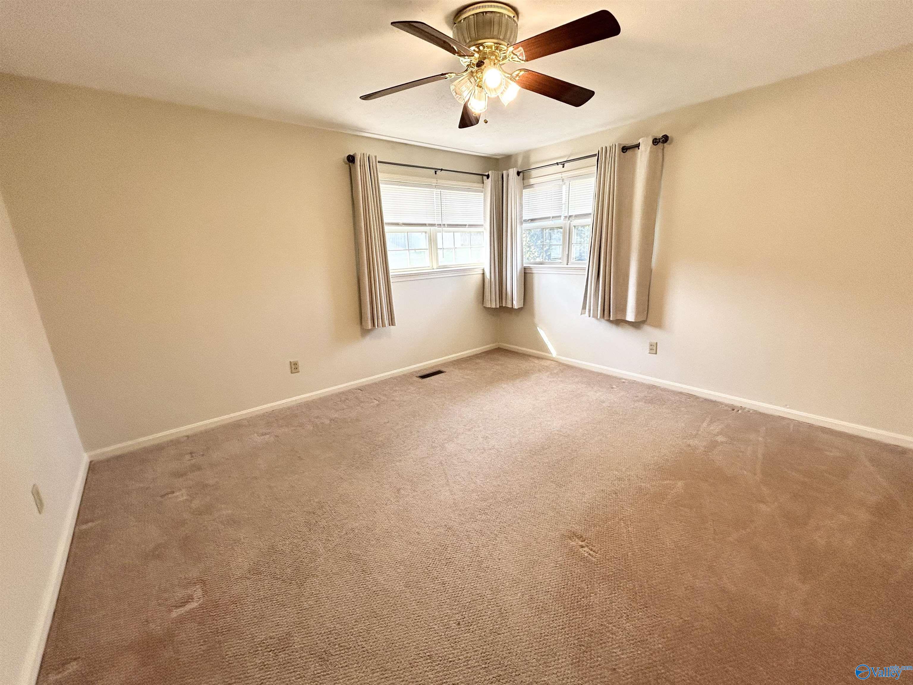 1115 5th Street SW
