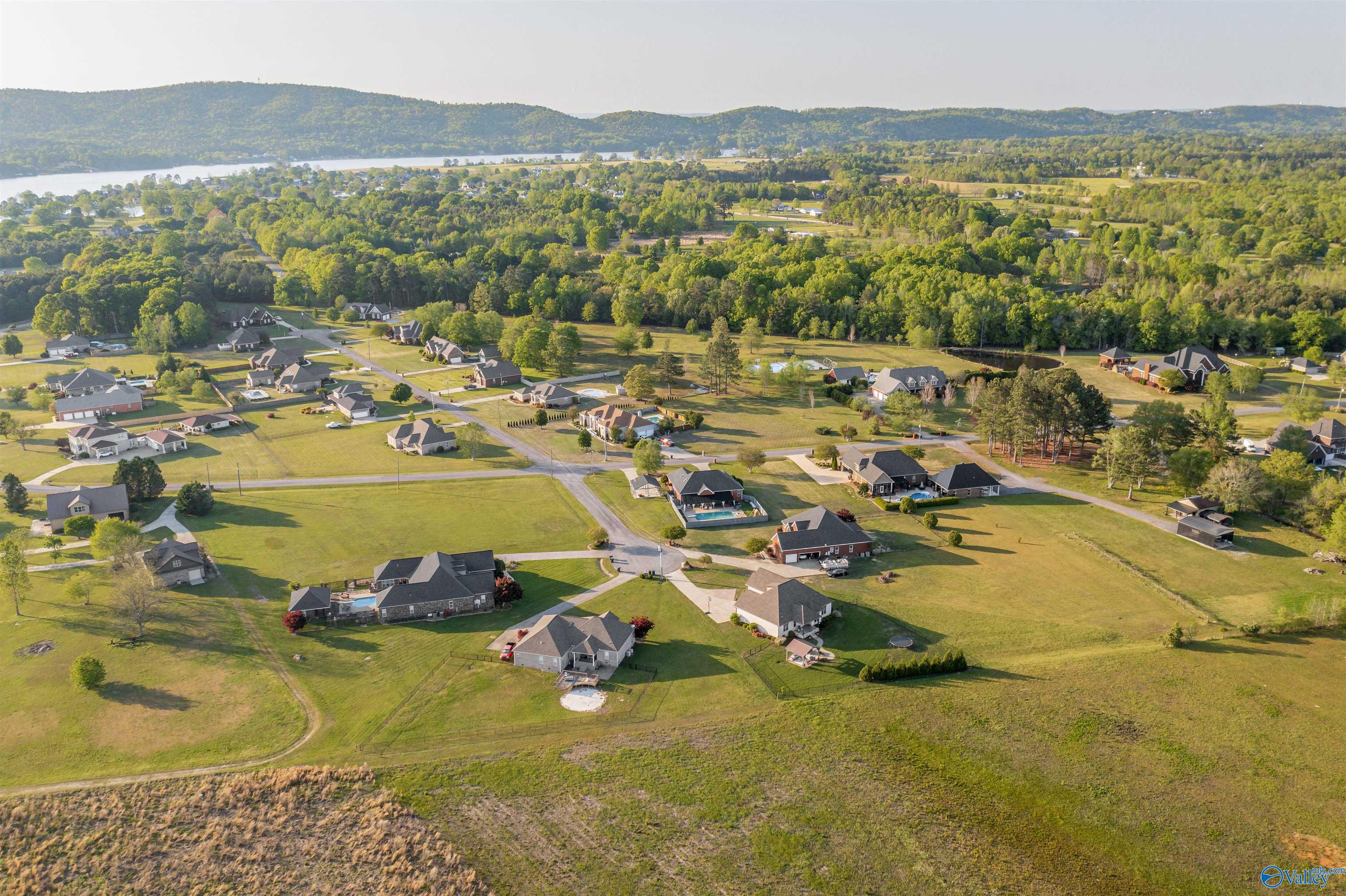 1195 Summerset Place