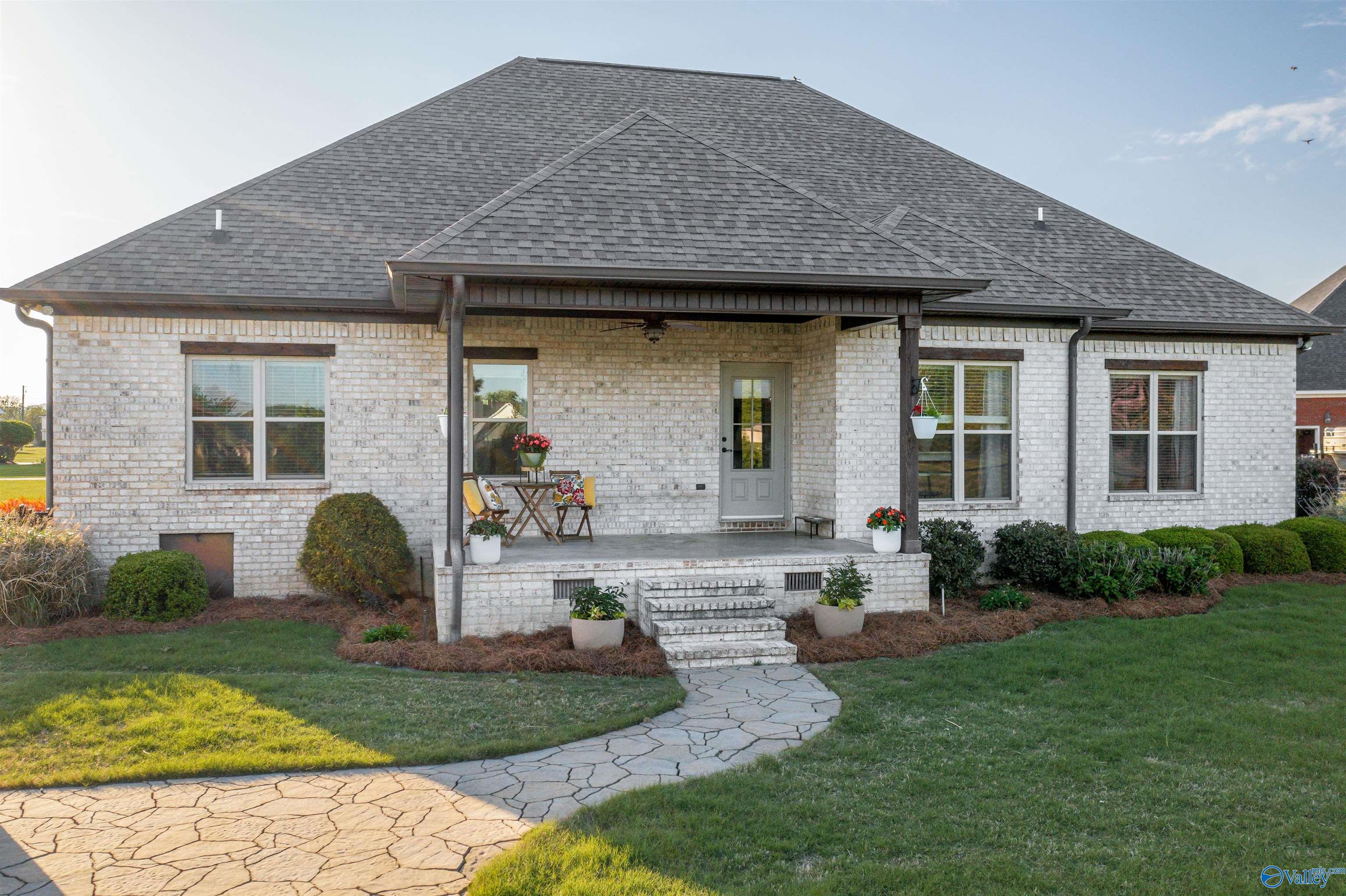 1195 Summerset Place